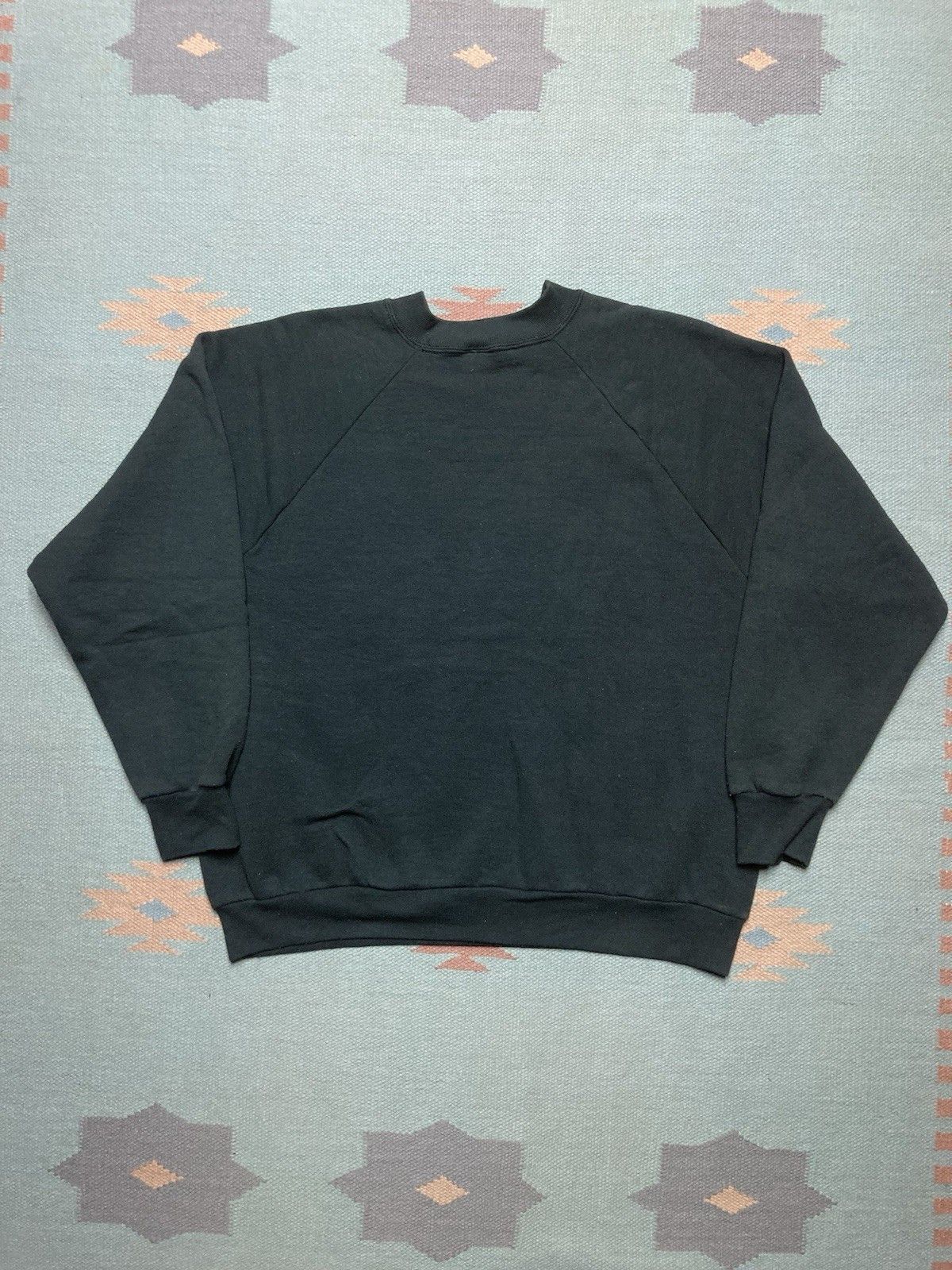 Fruit Of The Loom × Vintage crewneck sweatshirt blank goth grunge fruit of the loom L Size US L / EU 52-54 / 3 - 5 Thumbnail