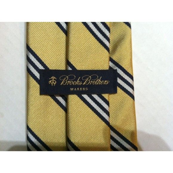Brooks Brothers BROOKS BROTHERS MENS NEW YELLOW 100%SILK TIE WIDTH: 3 3/4" Size ONE SIZE - 2 Thumbnail