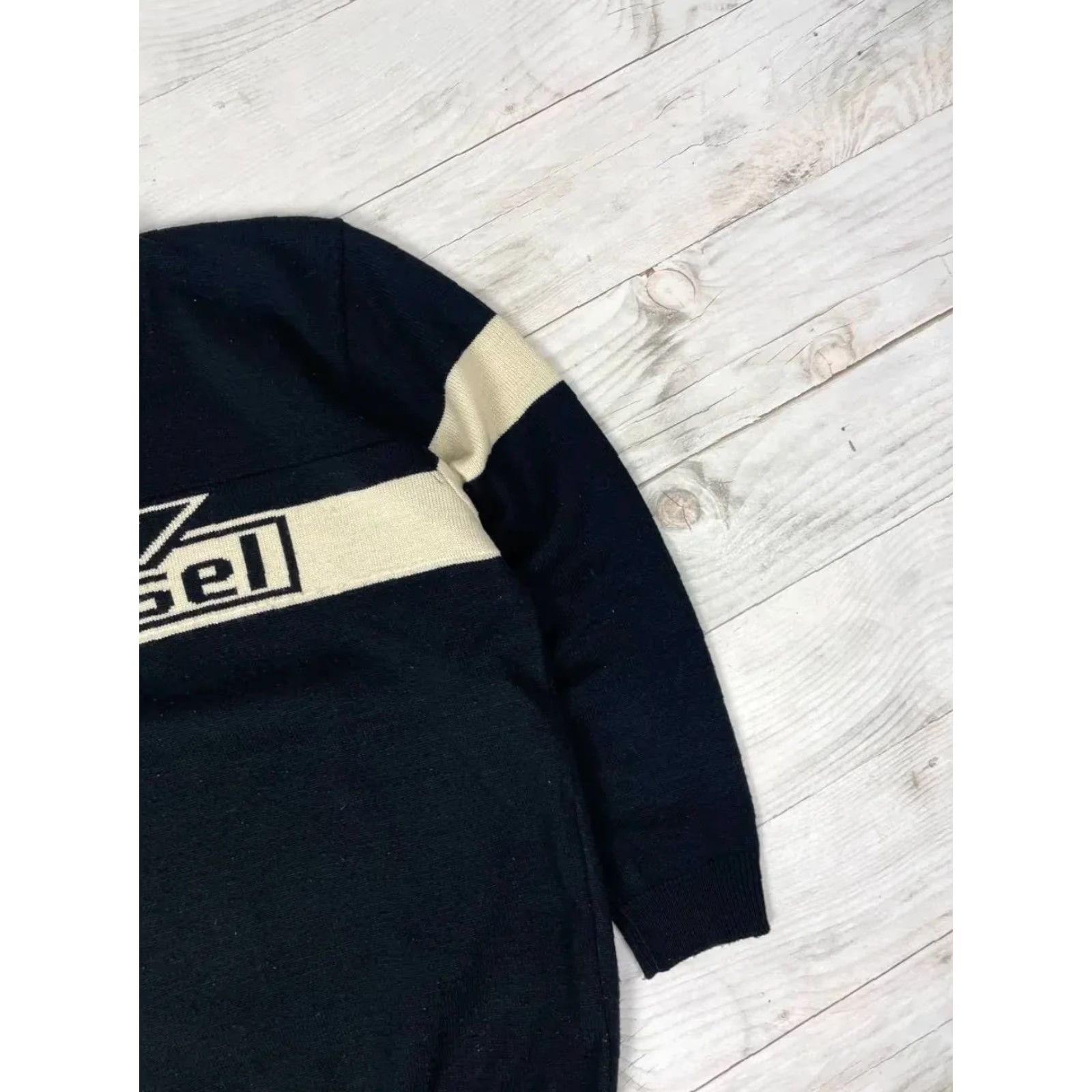 Diesel VINTAGE Diesel Knit Sweater V-Neck Big Logo 90s Men 2XL Black Size US XXL / EU 58 / 5 - 4 Thumbnail