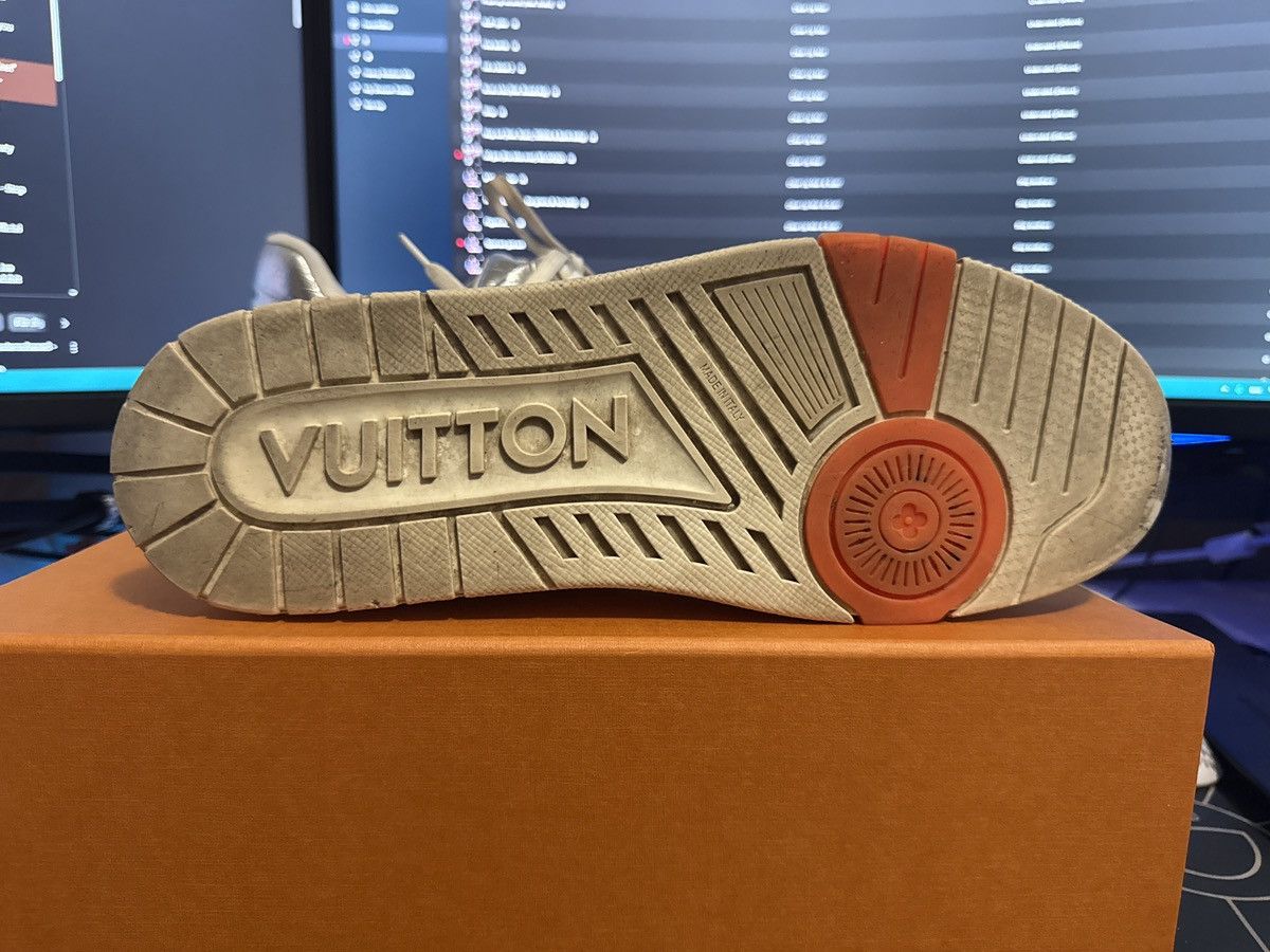 Louis Vuitton Louis Vuitton OG Trainer Silver Metallic Size US 10 / EU 43 - 8 Thumbnail