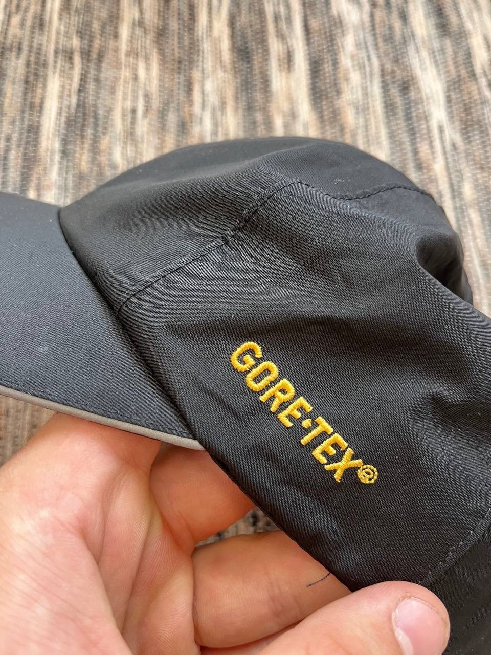 Vintage Vintage Outdoor Cap GoreTex flashlight Black reflective Hat Size ONE SIZE - 6 Thumbnail