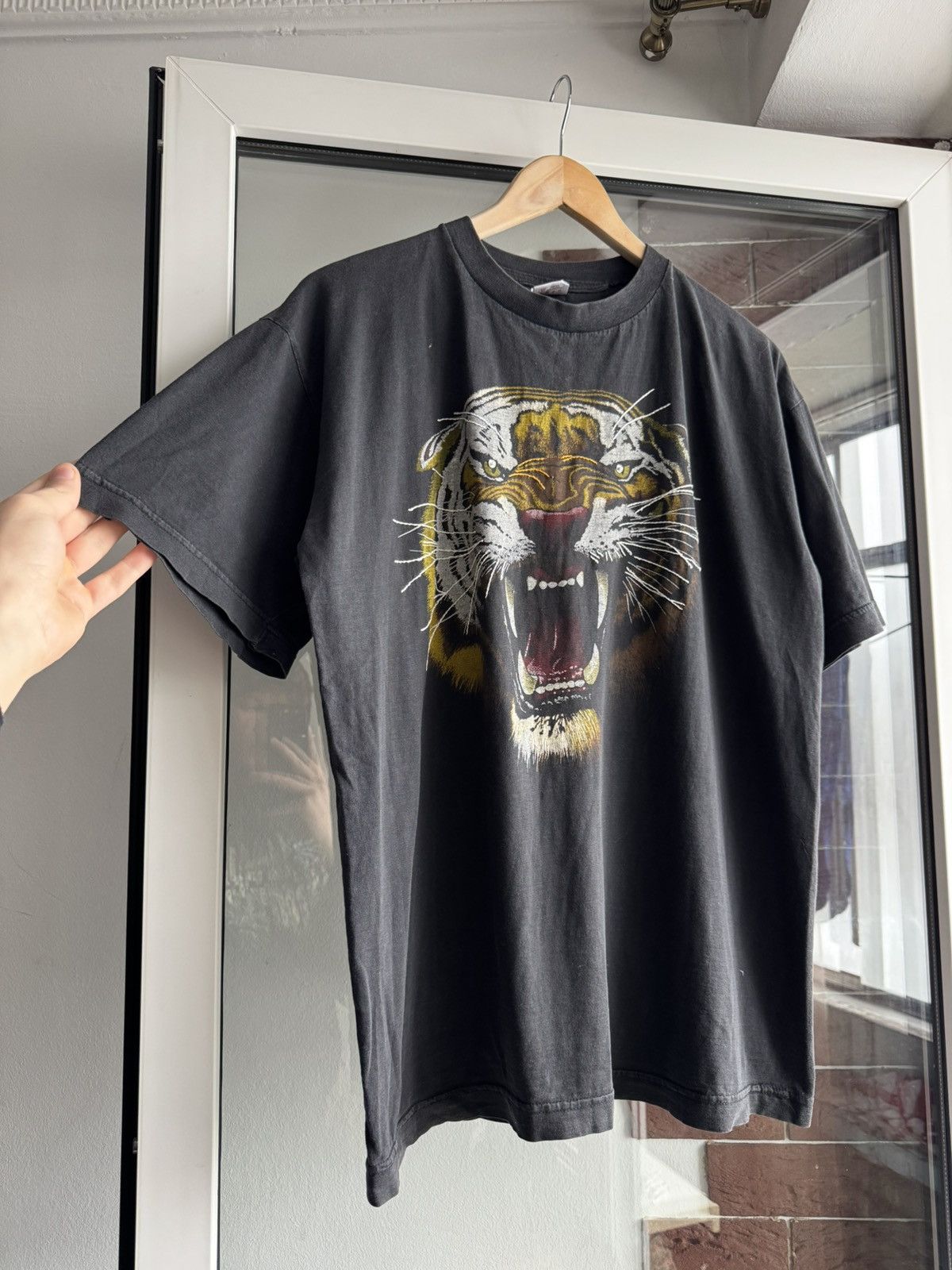 Liquid Blue Vintage tiger print by liquid blue Size US L / EU 52-54 / 3 - 4 Thumbnail