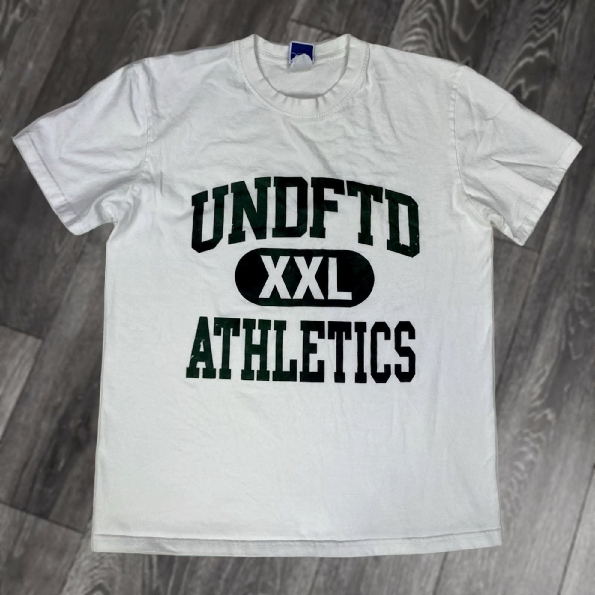 Undefeated Undefeated Logo Graphic T-shirt Men Medium White Short Sleeve Shirt Size US M / EU 48-50 / 2 - 1 Thumbnail