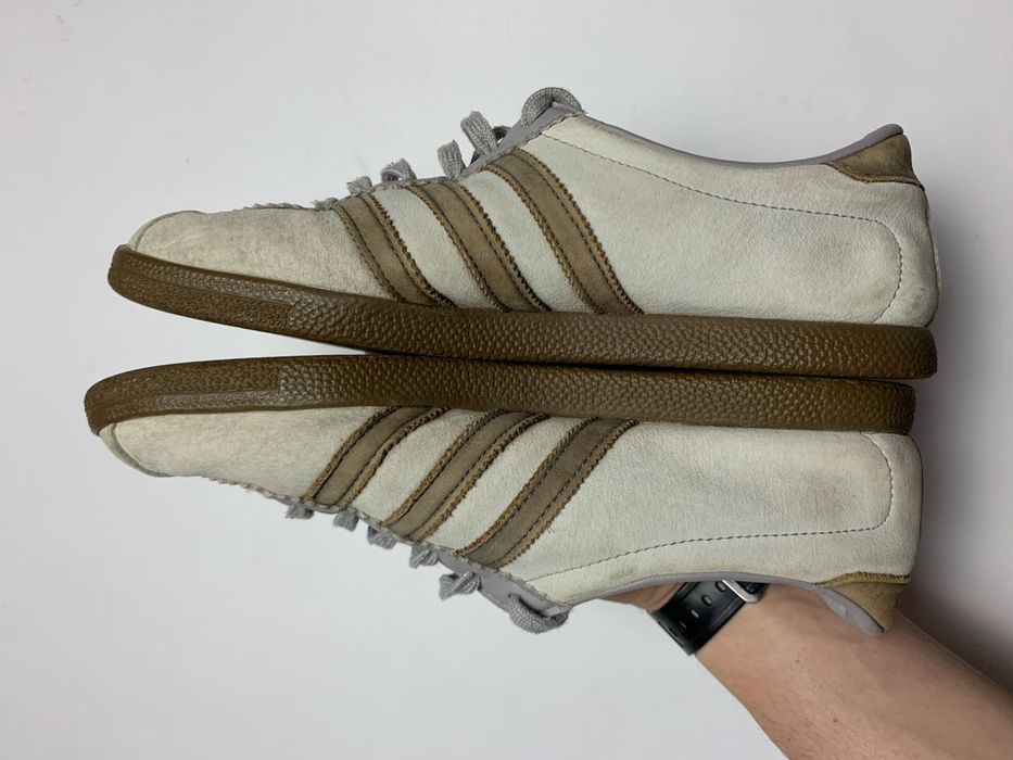 Adidas on sale vintage sneakers