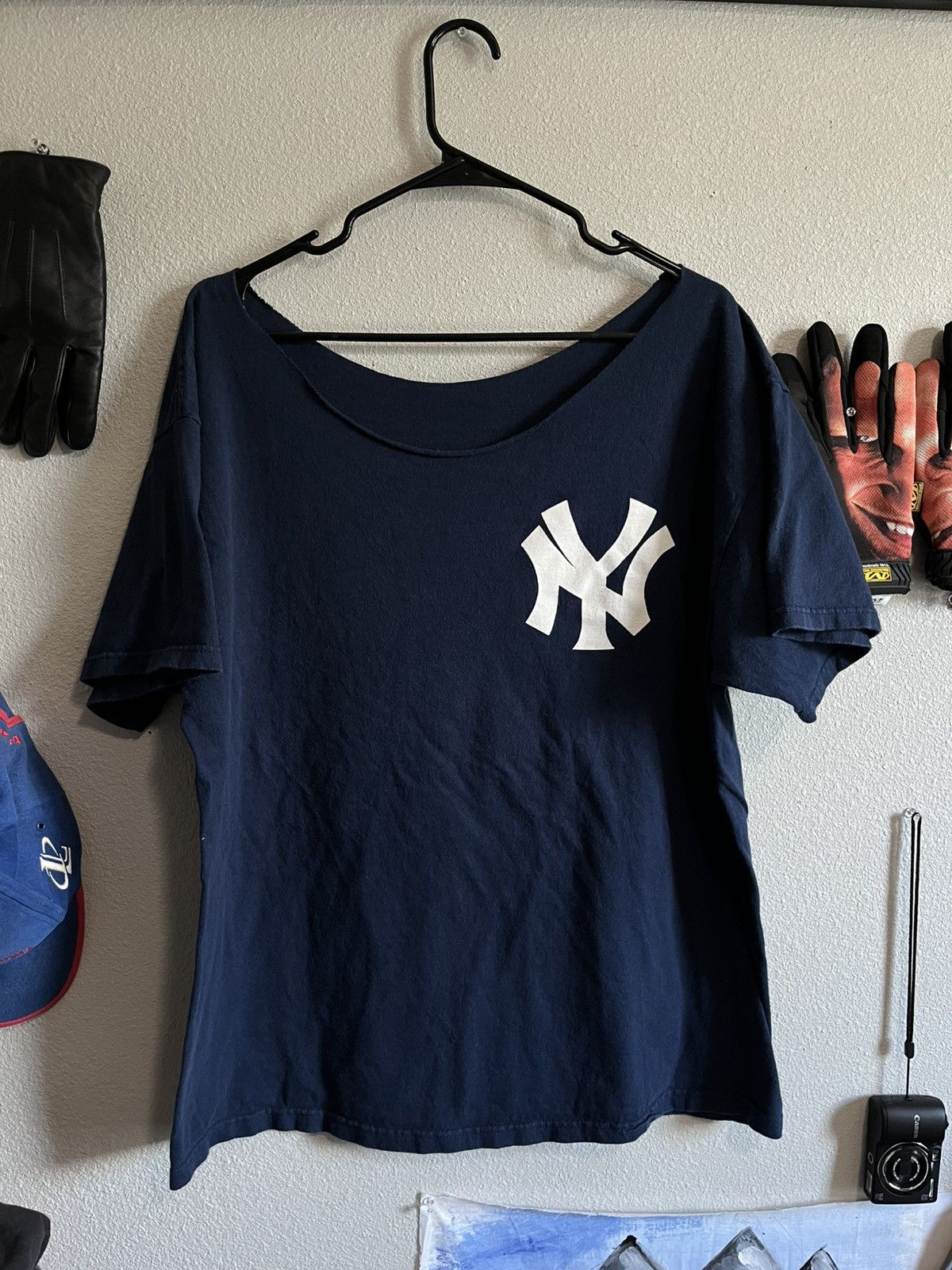 MLB × Vintage Vintage Derek Jeter Yankees Tee – Raw Cut Neck, Boxy Fit Size XL / US 12-14 / IT 48-50 - 2 Thumbnail