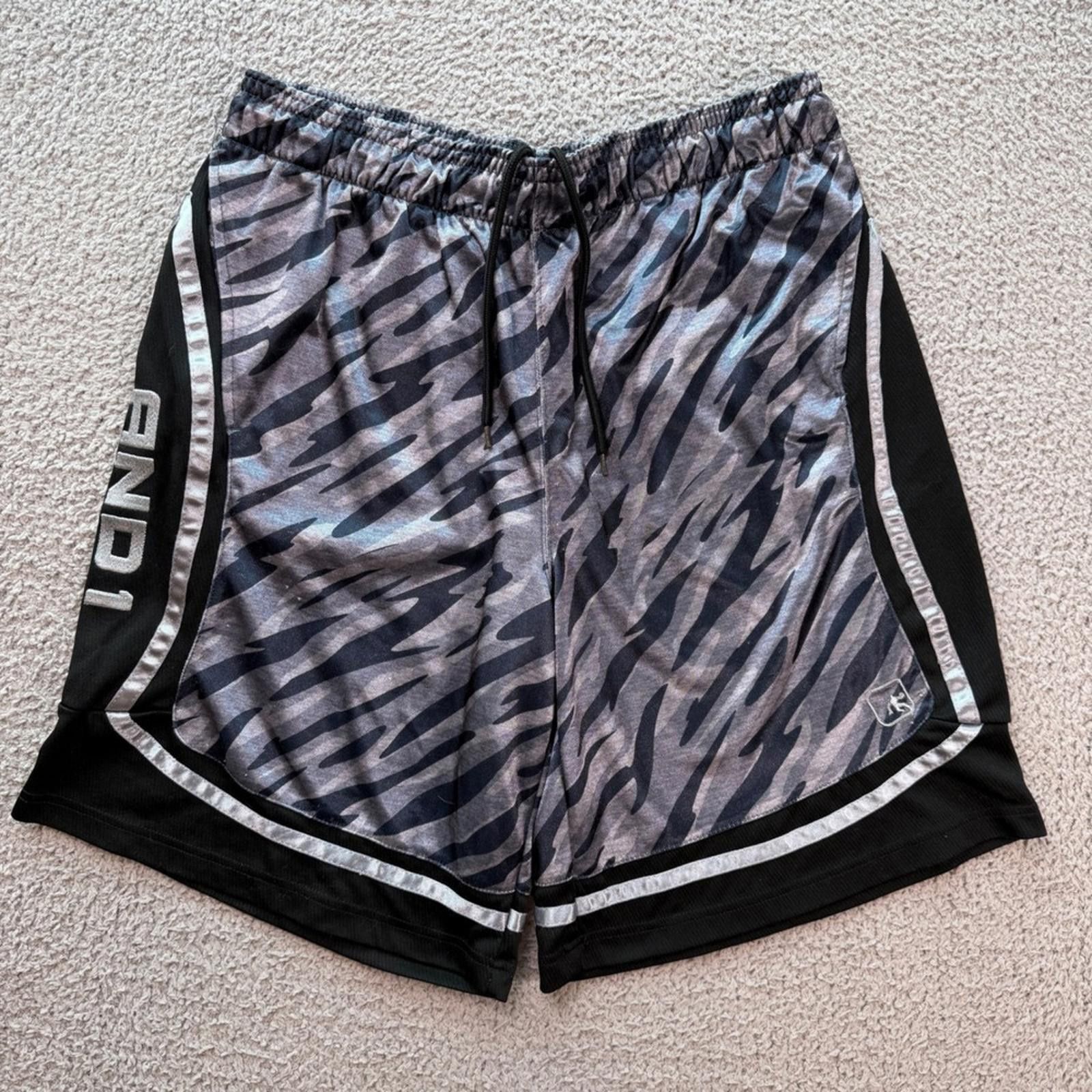 JW Anderson AND1 Mens Grey Black Tiger Stripe Basketball Shorts L Size US 34 / EU 50 - 1 Thumbnail