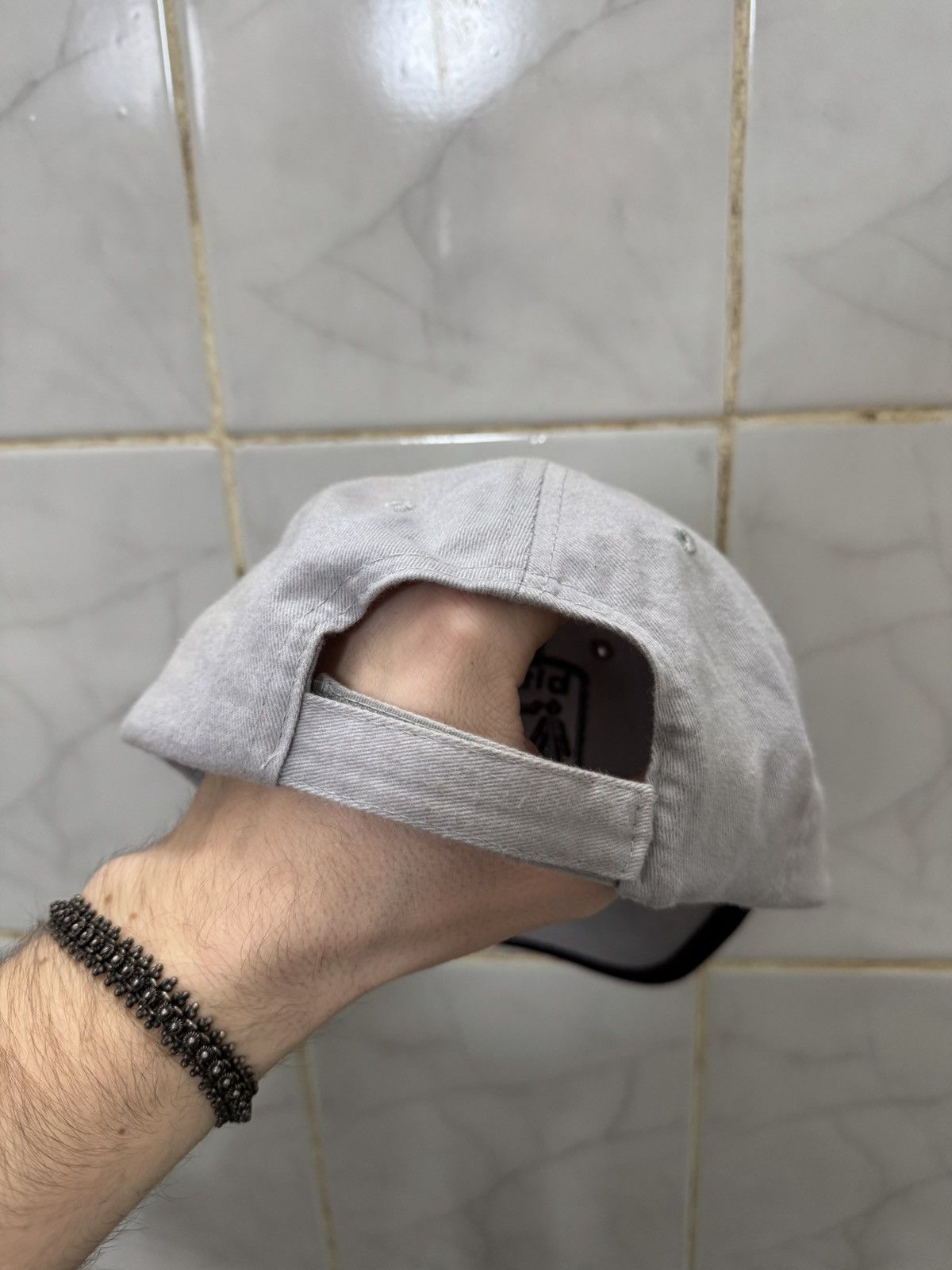 Hook-Ups 00s Vintage Bitch Skatebord Hat Cap Size ONE SIZE - 4 Thumbnail