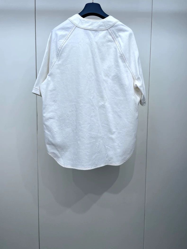 Louis Vuitton Louis Vuitton White embossed full-print denim baseball jac Size US M / EU 48-50 / 2 - 2 Thumbnail