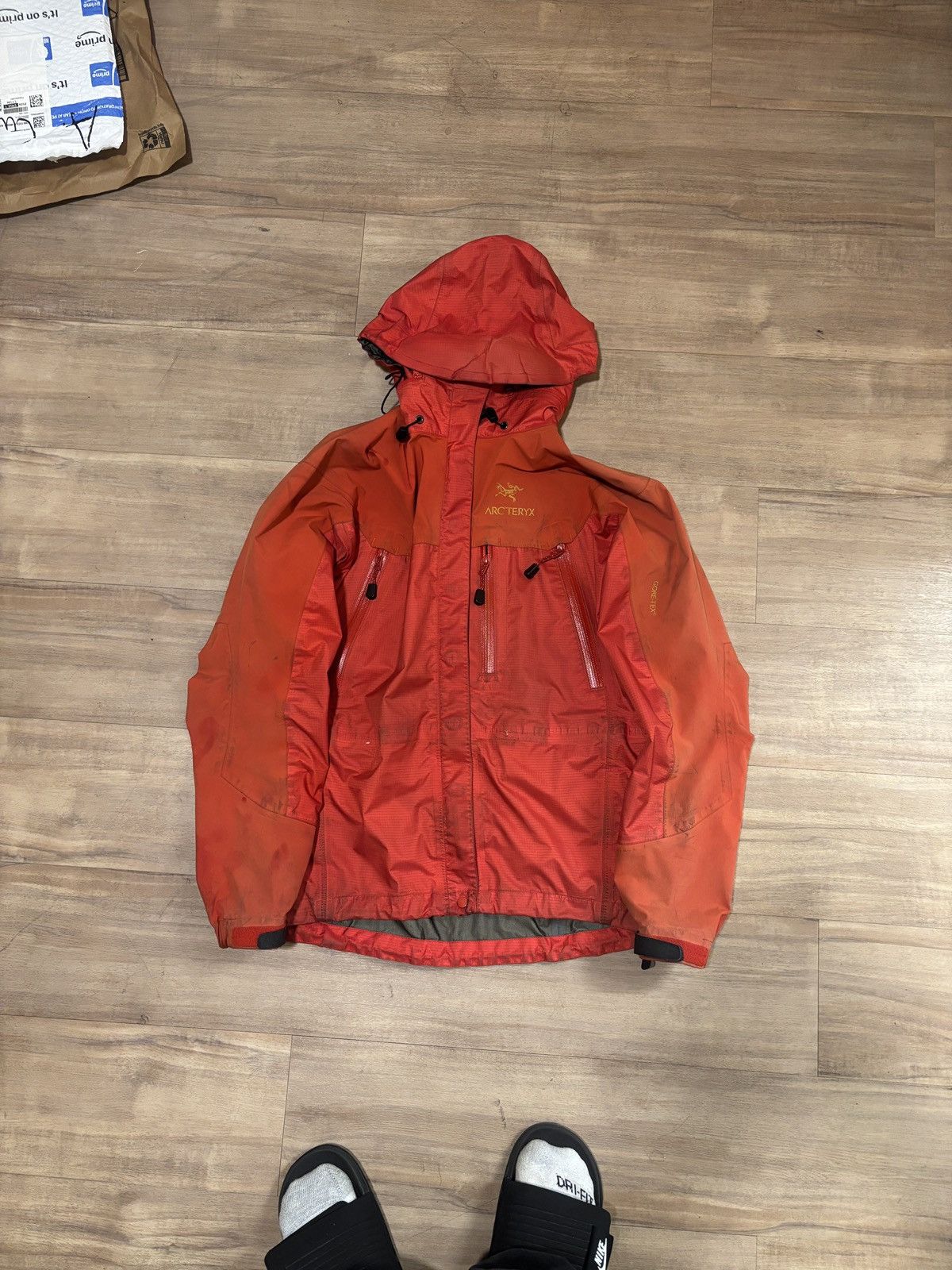 Arc'teryx Vintage 90s Arc'teryx Molten + Gold Theta LT Goretex Jacket Size US M / EU 48-50 / 2 - 3 Thumbnail