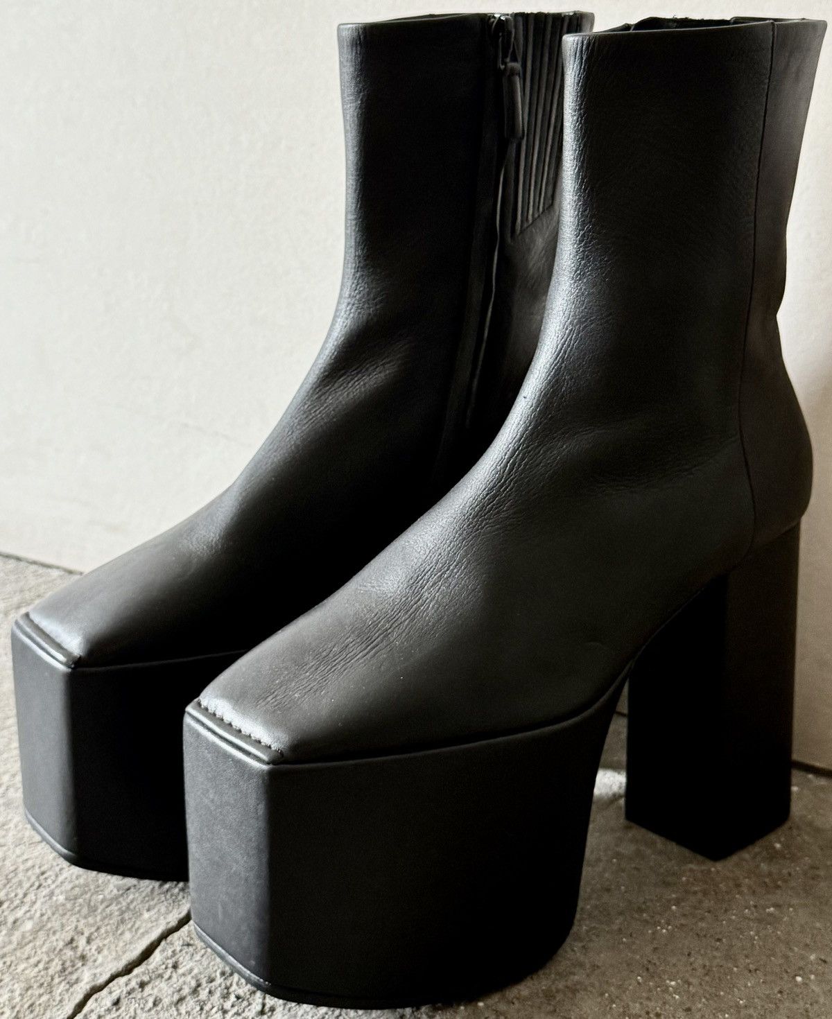 Balenciaga Balenciaga - Demna - FW16 - Runway Platform Boots -Calf Skin Size US 8 / IT 38 - 1 Thumbnail