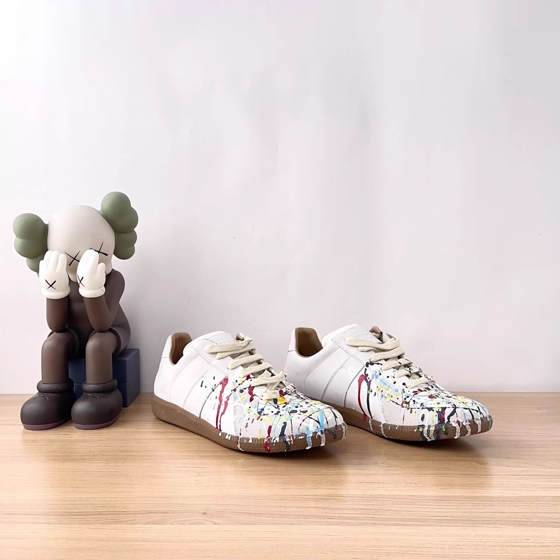 Maison Margiela Maison Margiela Grey Suede & Leather Drip Trainer Size 44 Size US 11 / EU 44 - 2 Thumbnail