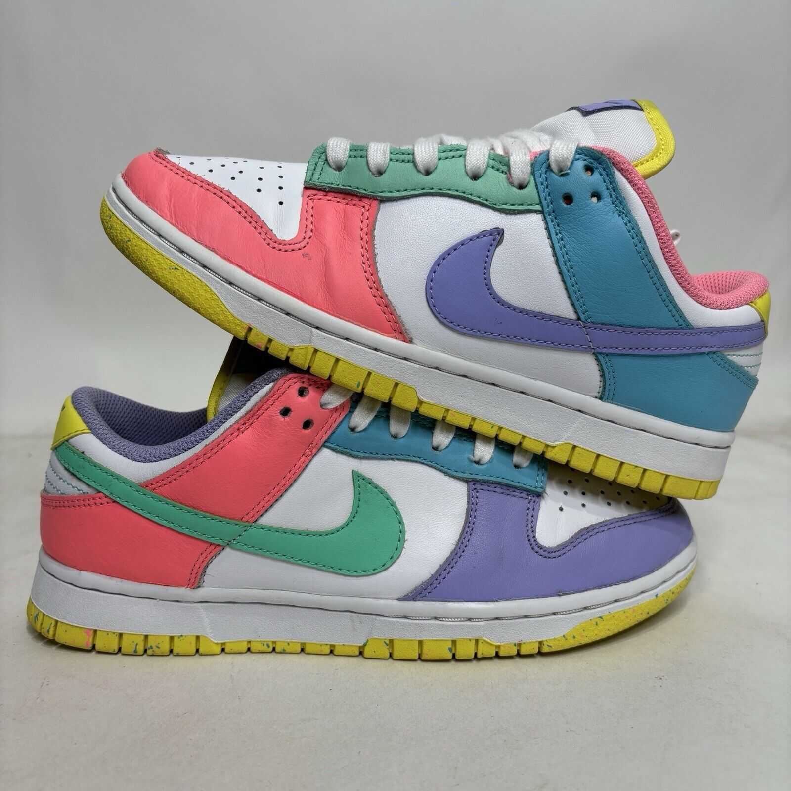 Nike Nike Dunk Low SE WMNS “Easter Candy” 2024 Size US 7 / IT 37 - 1 Thumbnail