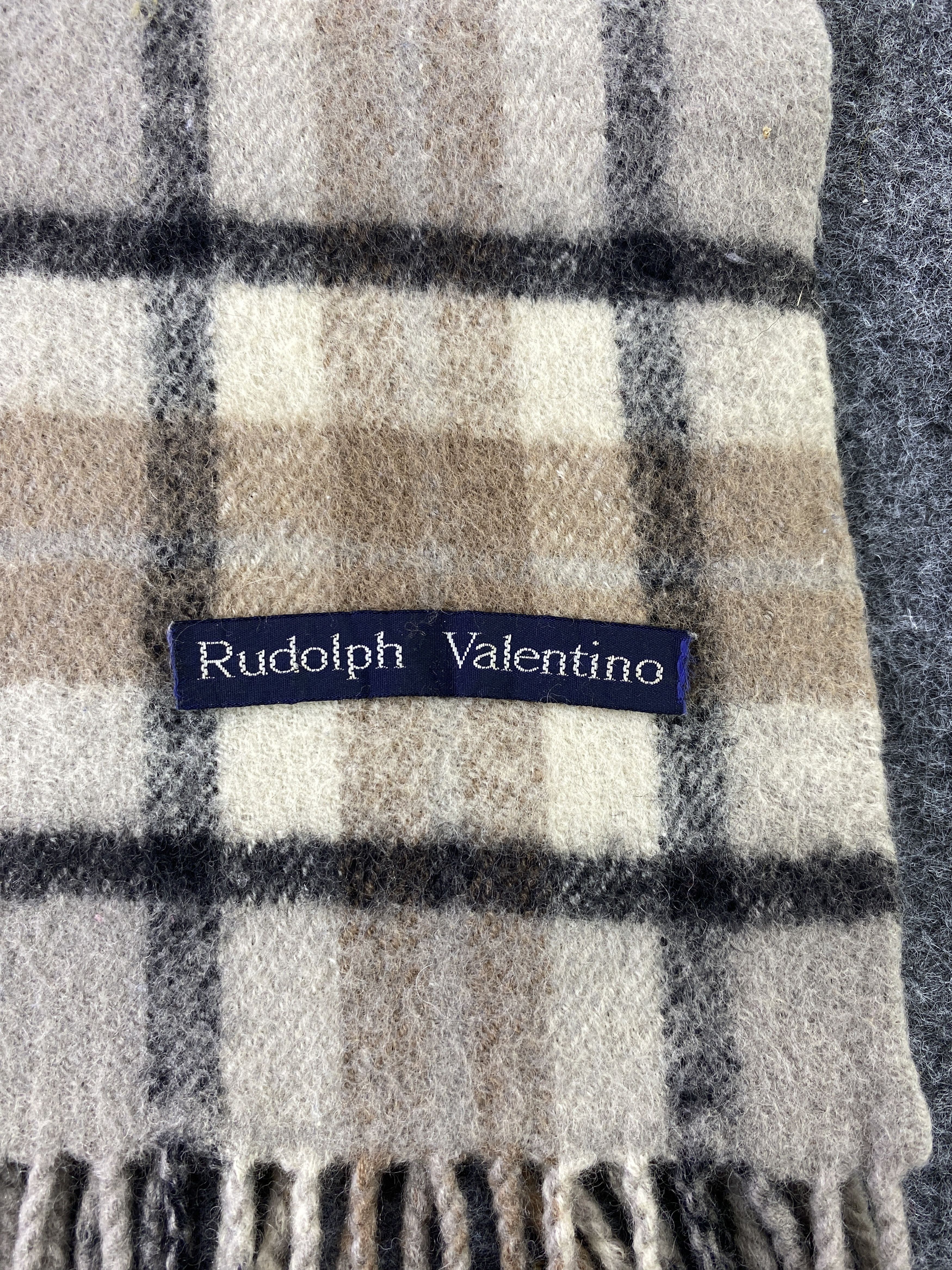 Designer RUDOLPH VALENTINO Scarf / Muffler / Neckwear -T300 Size ONE SIZE - 5 Thumbnail