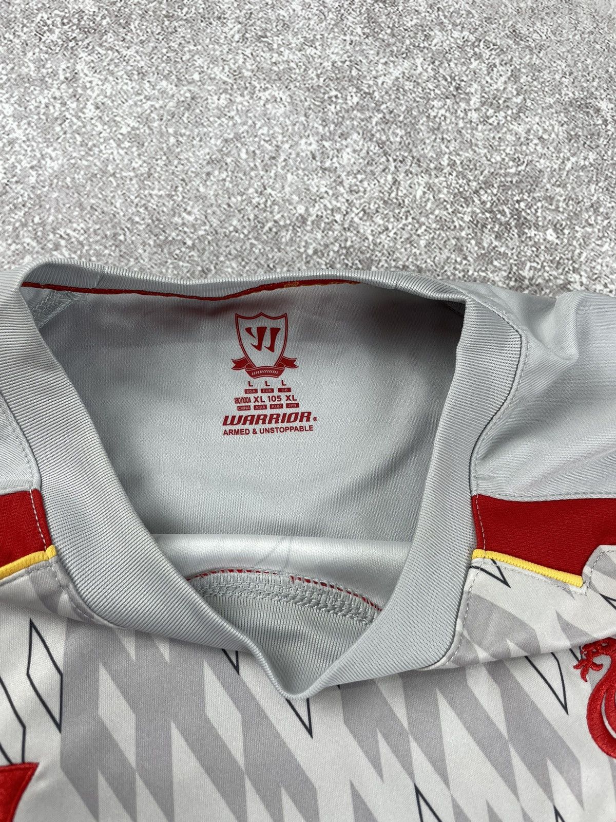 Warrior Liverpool Warrior 2012/2013 Home Shirt Soccer Jersey Size US L / EU 52-54 / 3 - 6 Thumbnail