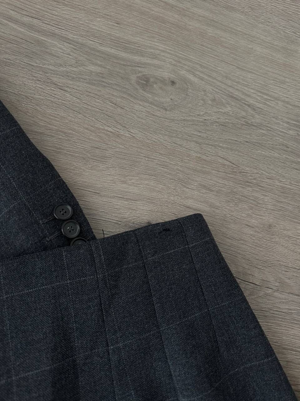 Kiton × Vintage Vintage Kiton Gray Women's Blazer Skirt Suit Lana Mohair Size M / US 6-8 / IT 42-44 - 7 Thumbnail