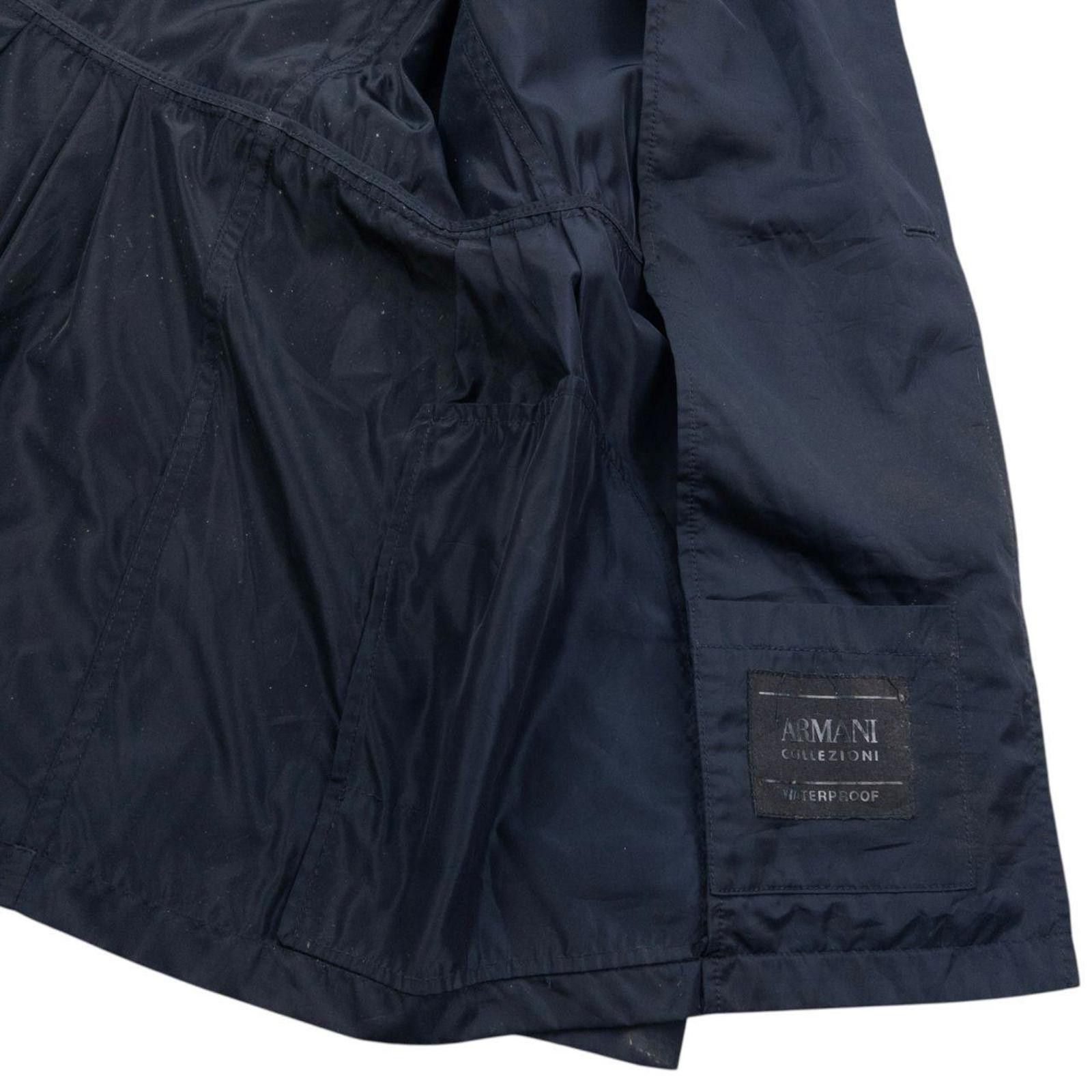 Armani Vintage Armani Collezioni Lightweight Waterproof Jacket M Size US M / EU 48-50 / 2 - 5 Thumbnail