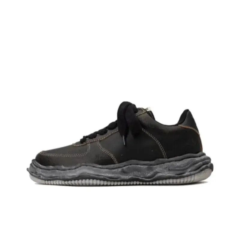 Maison MIHARA YASUHIRO o1mle0924 Leather Low- Top Sneakers in Black Size US 8 / EU 41 - 1 Thumbnail