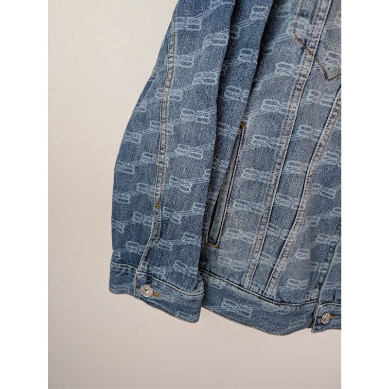 Balenciaga o1rshd1 Large Fit Denim Jacket in Blue Authentic Ring Size US M / EU 48-50 / 2 - 6 Thumbnail