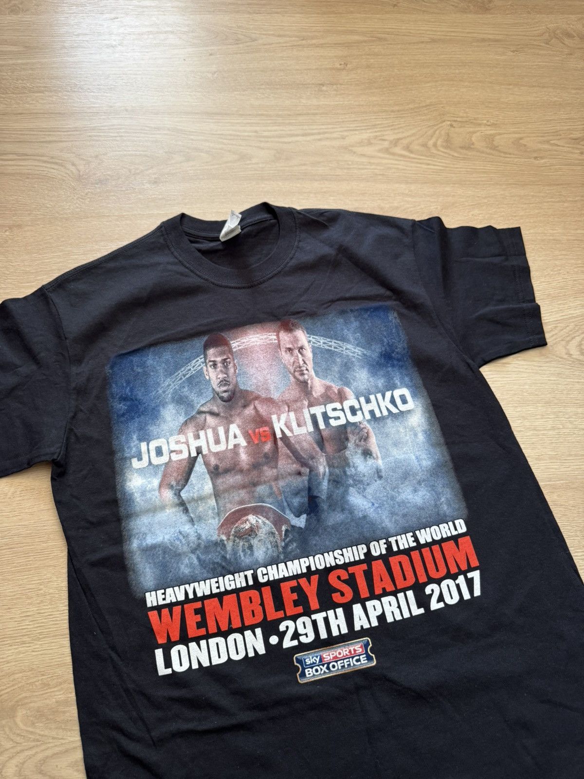 WWE Joshua vs Klitschko 2017 Wembley Stadium Boxing T-Shirt Size US M / EU 48-50 / 2 - 2 Thumbnail