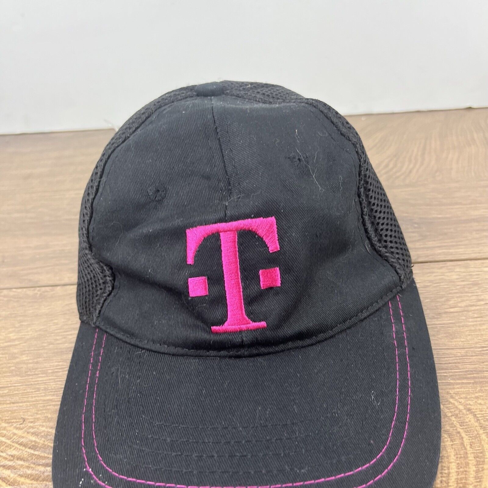 Other T Mobile Black Hat T Mobile Baseball Adjustable Hat Black Ha Size ONE SIZE - 6 Thumbnail