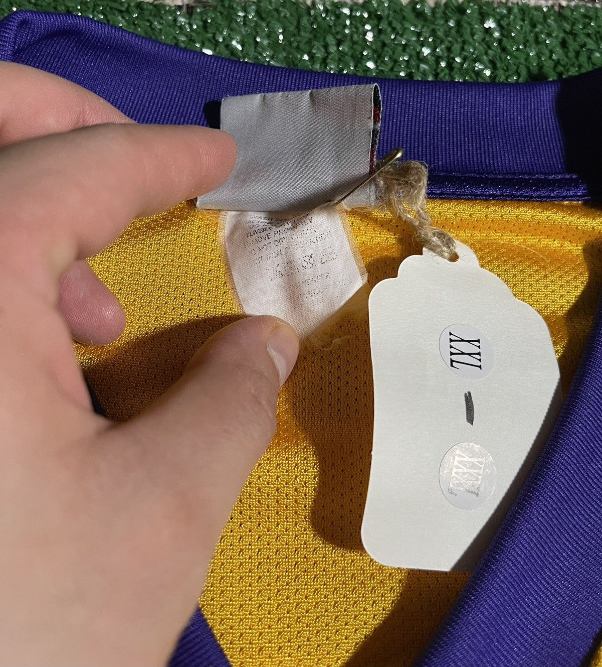 NFL Vikings Minnesota Est. 1961 Size US XXL / EU 58 / 5 - 5 Thumbnail