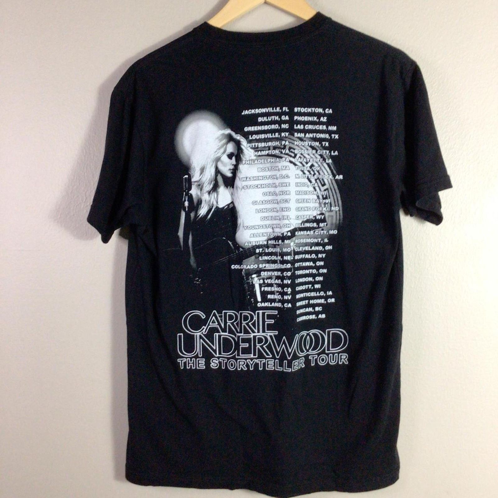 Other CMA 2016 Carrie Underwood The Storyteller Tour T Shirt L | Grailed, image size:1600x1600