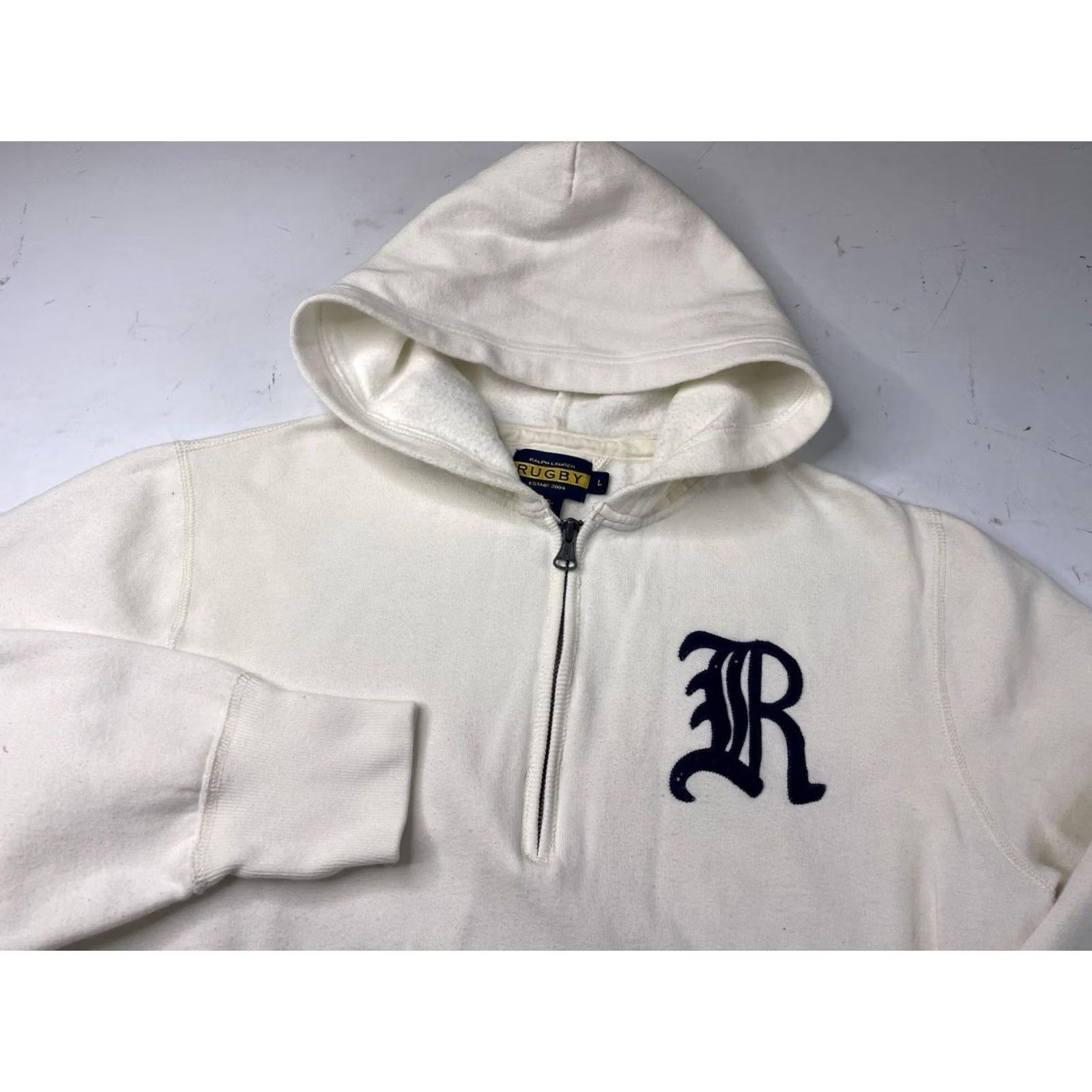 Ralph Lauren VINTAGE Rugby Ralph Lauren Hoodie Sweatshirt 1/4 Zip Pullover Gothic R Men Large White Cotton Knit Regular Hooded Pockets Logo Button Size US L / EU 52-54 / 3 - 2 Thumbnail