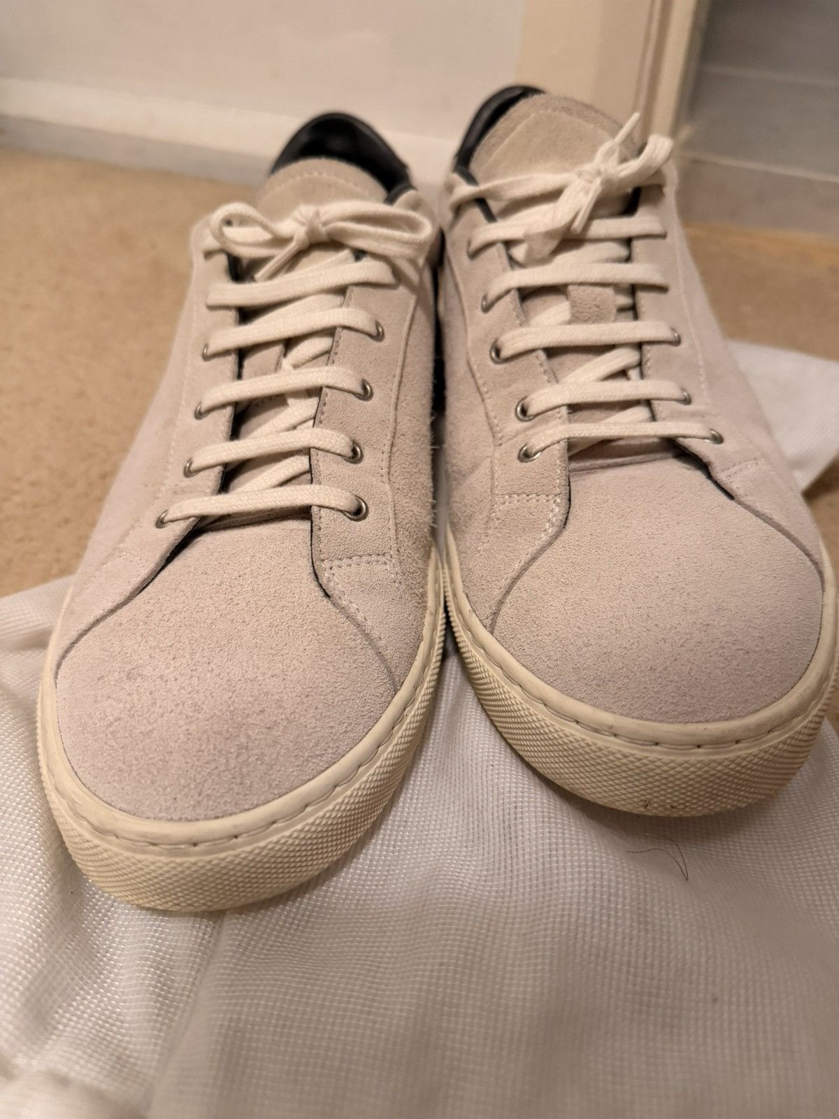 Common Projects Common Projects Retro Low Suede White & Balck Size US 11 / EU 44 - 5 Thumbnail