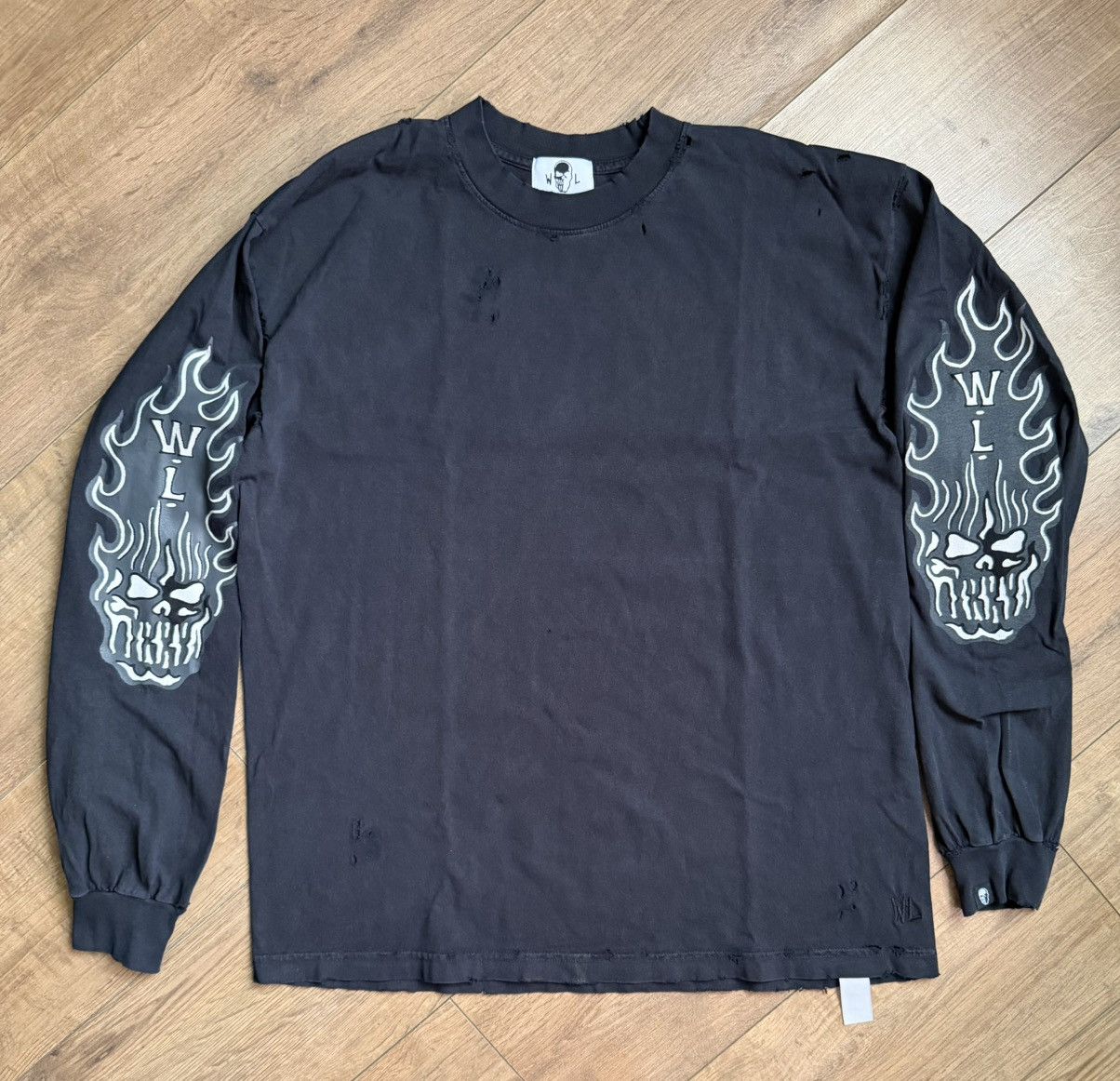 Warren Lotas Warren Lotas Flame Reaper Distressed Longsleeve Tee Size US L / EU 52-54 / 3 - 1 Thumbnail