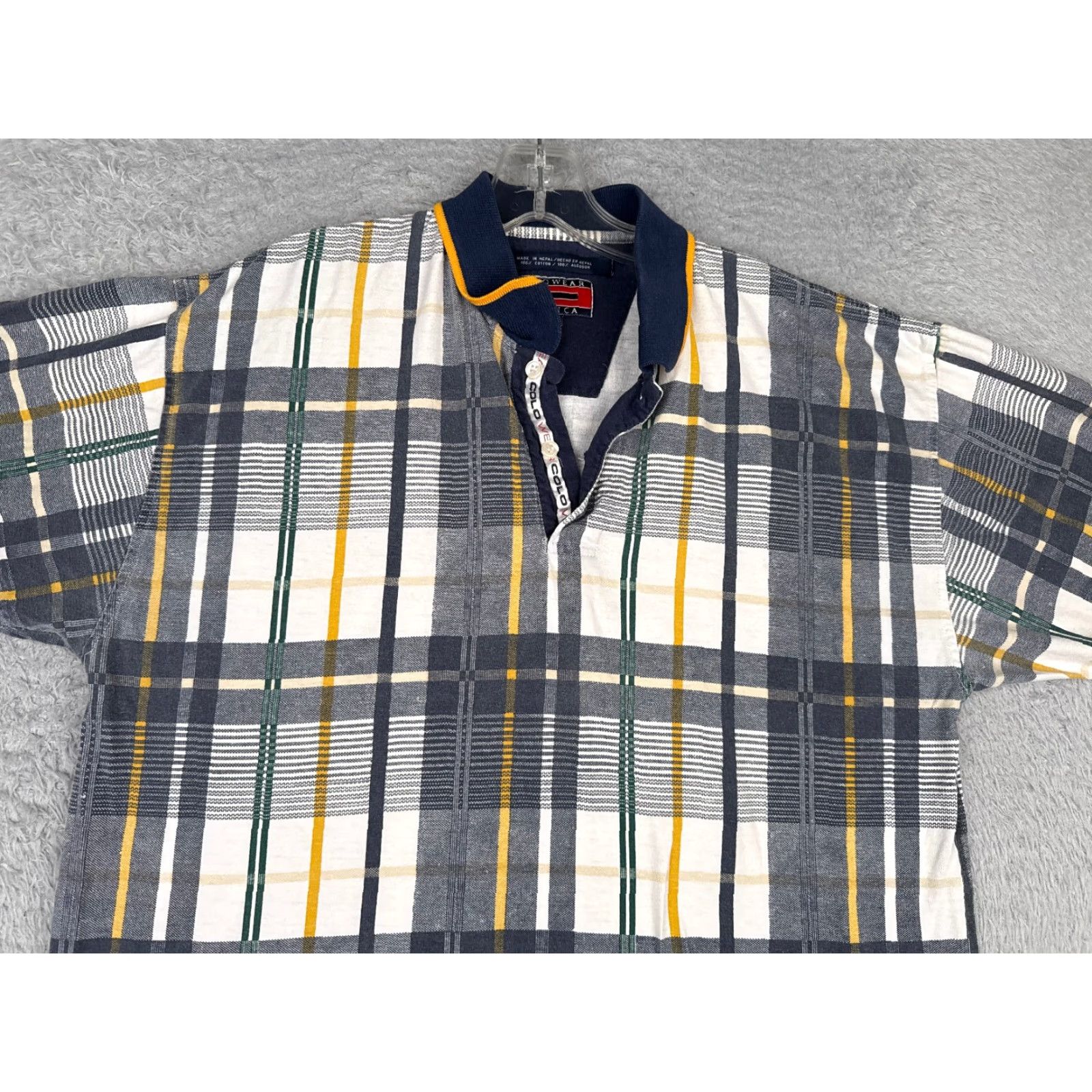Vintage VINTAGE Colowear America Polo Shirt Men L White Yellow Black Plaid Cotton Shirt Polo Colowear America Men L White Plaid Cotton Size US L / EU 52-54 / 3 - 4 Thumbnail