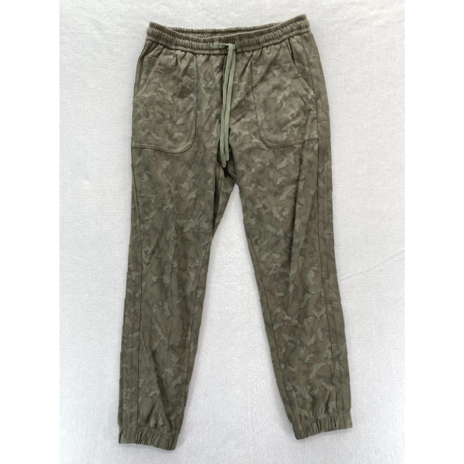 Athleta Athleta Farallon Jogger Women's 6 Green Camouflage Stretch Fabric Pull On Cuffed Jogger Pants Slim Fit Casual Season: All Size 28" / US 6 / IT 42 - 2 Thumbnail