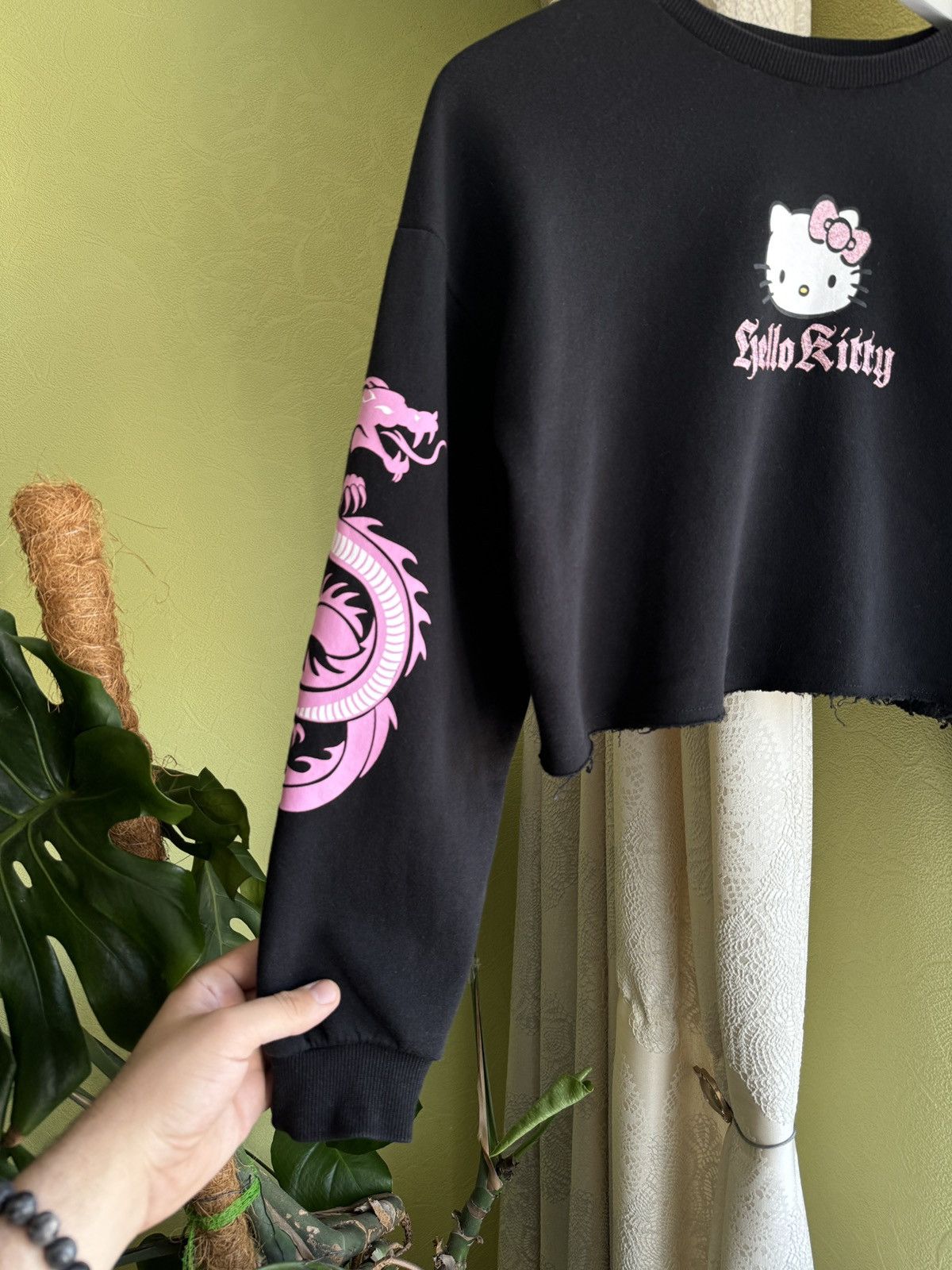 Japanese Brand Y2K Hello Kitty Cropped Japanese Dragon Sweatshirt if6was9 Size L / US 10 / IT 46 - 5 Thumbnail