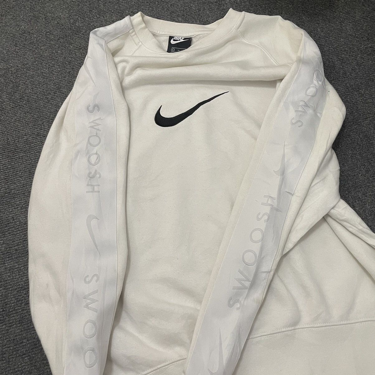 Nike × Vintage Y2K Nike Embroidered Centre Swoosh Side Tape Sweatshirt Size US L / EU 52-54 / 3 - 4 Thumbnail