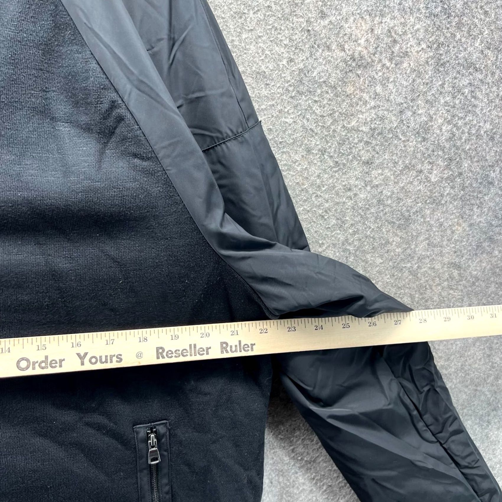 Banana Republic VINTAGE Banana Republic Bomber Jacket Mens Large Black Full Zip Stretch Zip Sweater Jacket Size US L / EU 52-54 / 3 - 3 Thumbnail