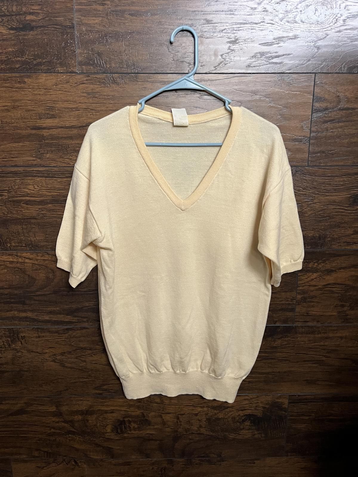 Designer Chicks Extra Fine Merino Wool V-neck - Beige V neck - XXL Size XXL / US 16-18 / IT 52-54 - 1 Thumbnail