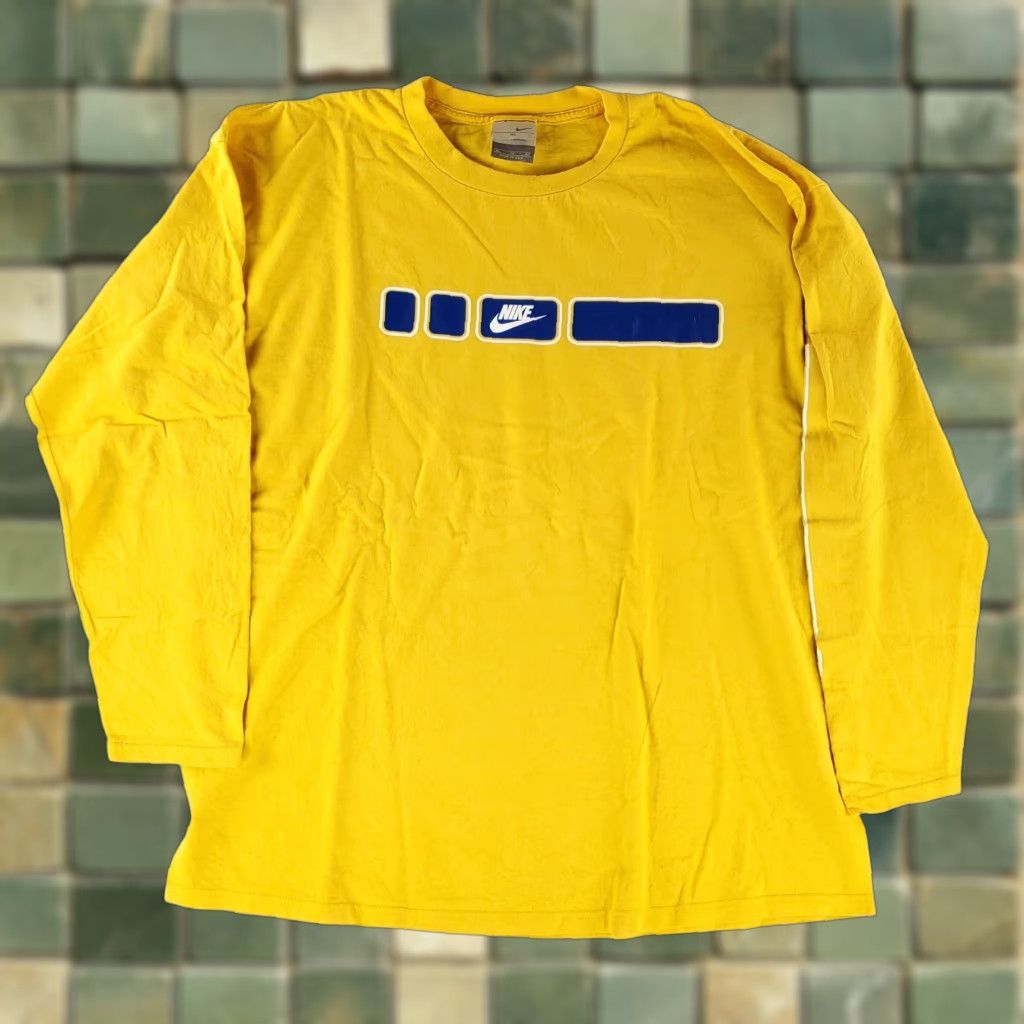 Nike VINTAGE Nike Crew Neck Long Sleeve T Shirt Yellow XL Mens USA 90s Size US XL / EU 56 / 4 - 1 Thumbnail