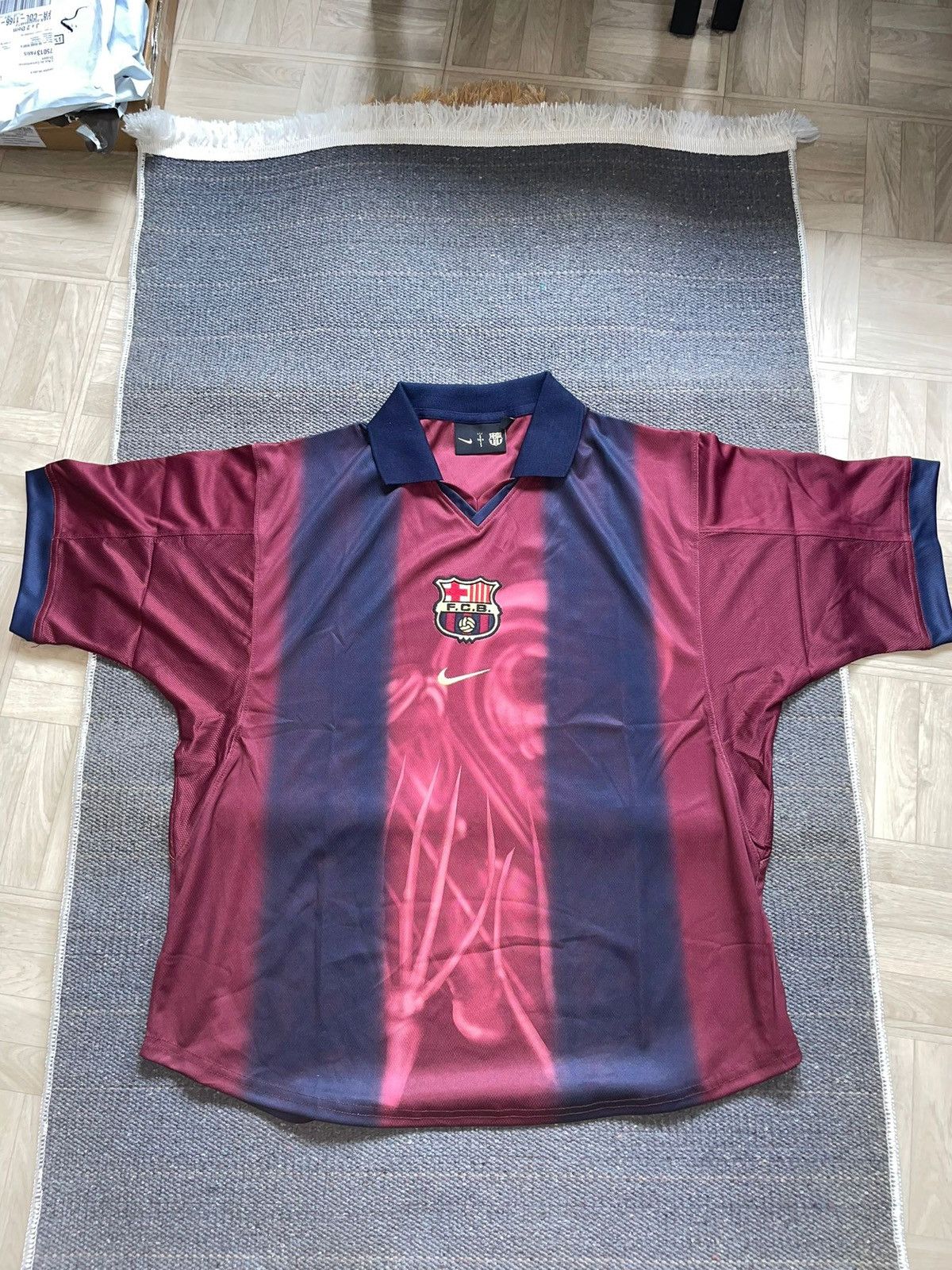 Nike × Travis Scott FC Barcelona x Travis Scott Cactus Jack T-Shirt Size US M / EU 48-50 / 2 - 1 Thumbnail