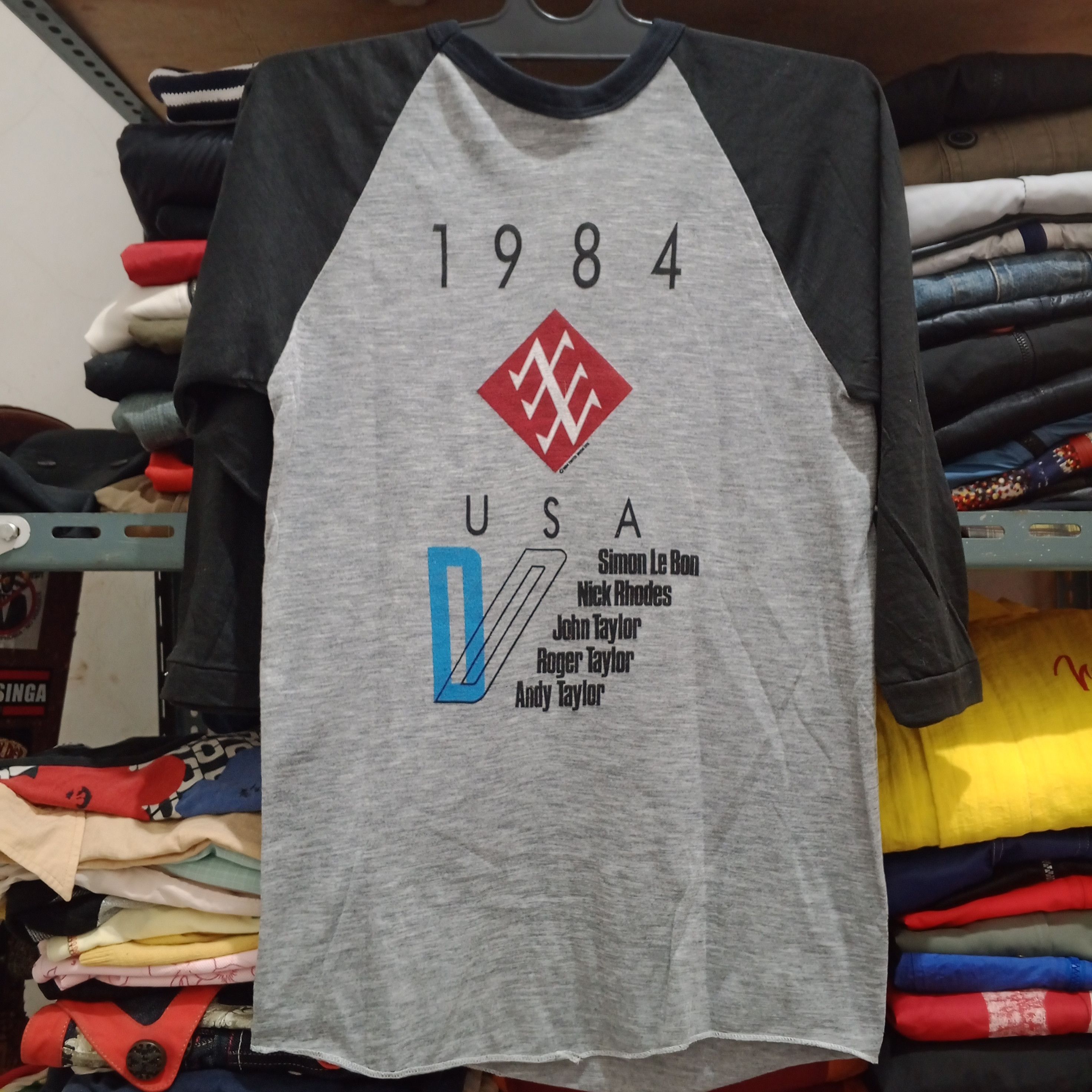 Band Tees Vintage Duran Duran Raglan Shirt 80s New Wave Band Tee Size US M / EU 48-50 / 2 - 5 Thumbnail