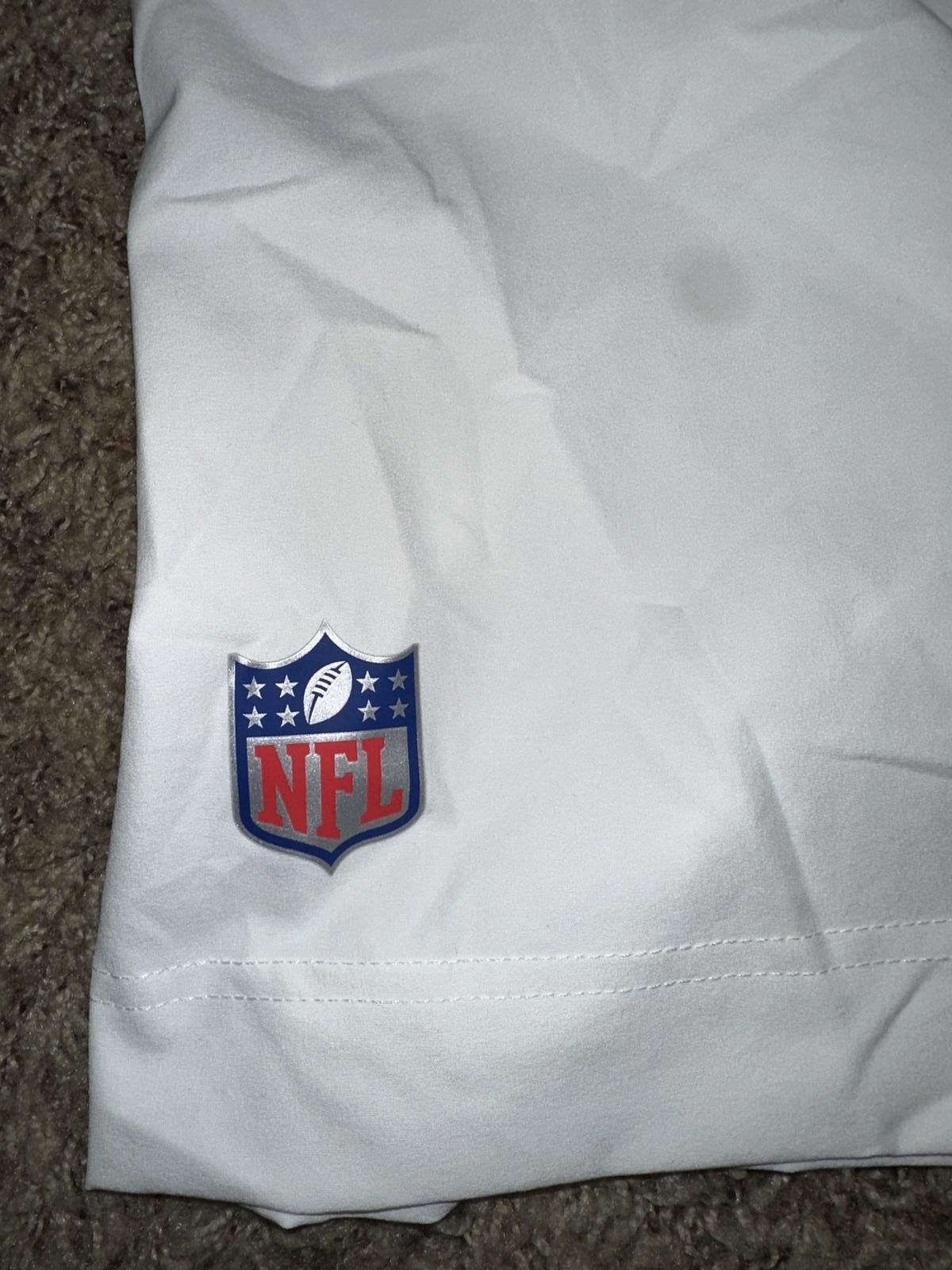 Nike Nike Men's Pittsburgh Steelers Wht Sideline Coaches Chevron Lockup Pullover Top Size US L / EU 52-54 / 3 - 3 Thumbnail
