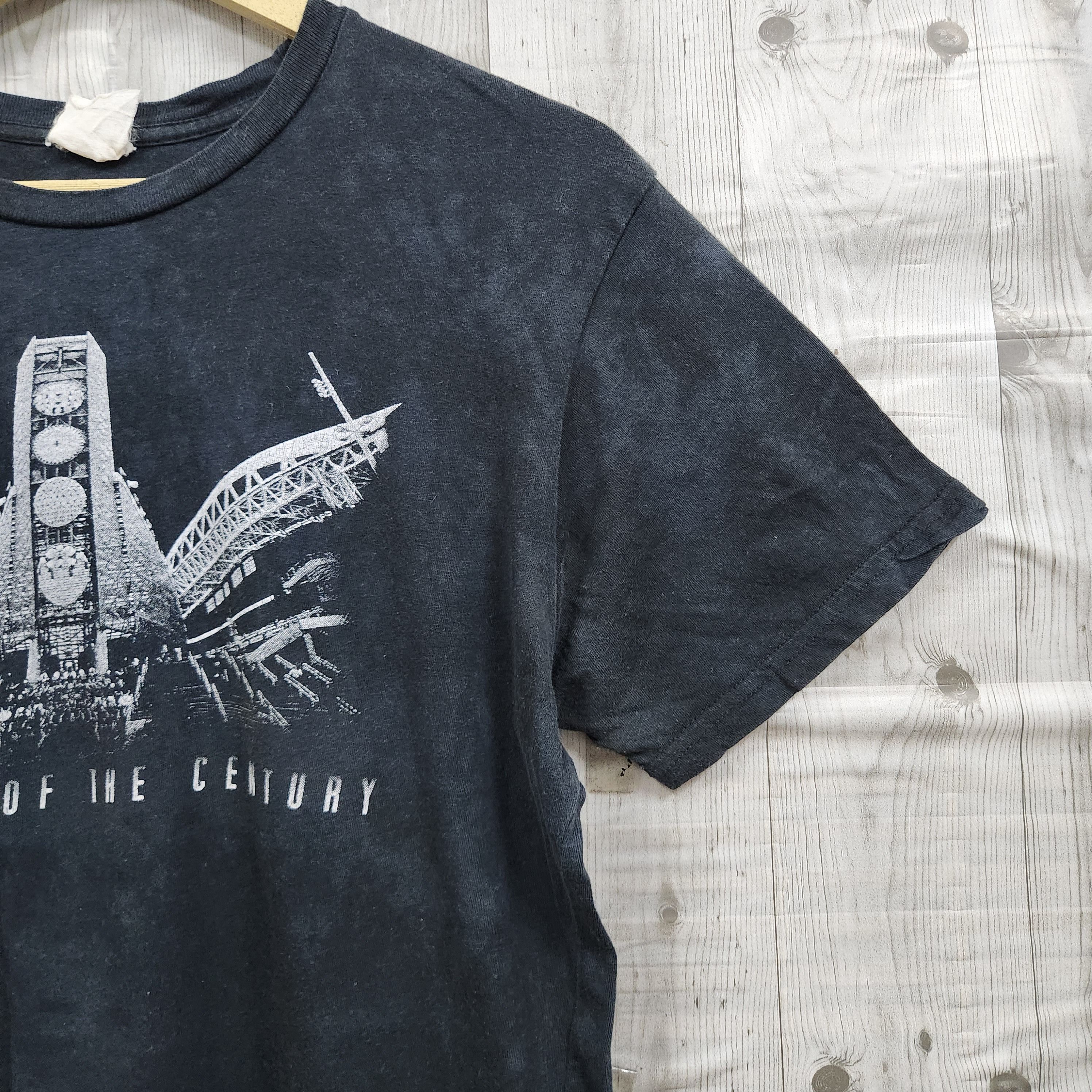 Vintage Blackout Of The Century 2003 Vintage TShirt Size US S / EU 44-46 / 1 - 5 Thumbnail
