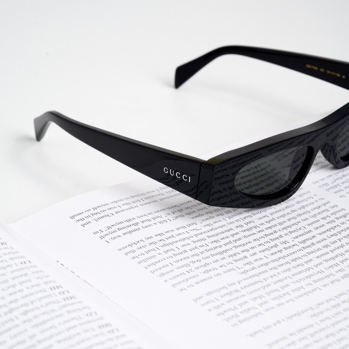 Gucci GUCCI GG1779S 001 SUNGLASSES Size ONE SIZE - 3 Thumbnail
