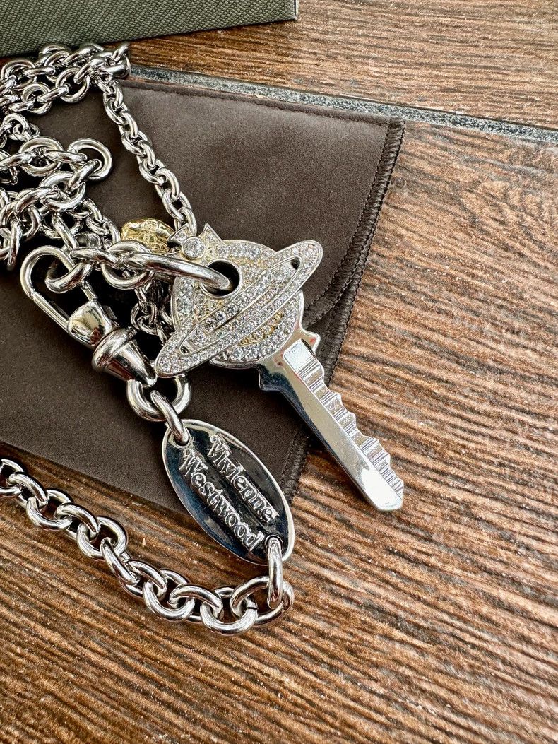 小物 Vivienne Westwood KEY CHARM Vivienne Westwood Orb Keychain Key Ring Silver | eBay