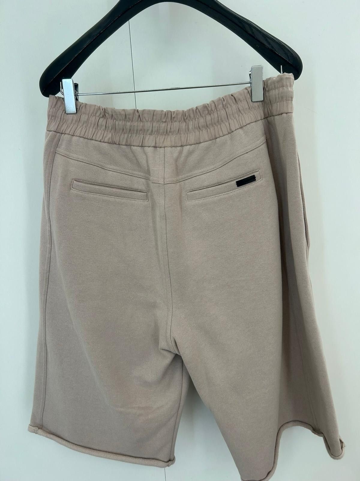 Saint Laurent Paris Saint Laurent Bermuda shorts made with organic cotton Size US 30 / EU 46 - 4 Thumbnail