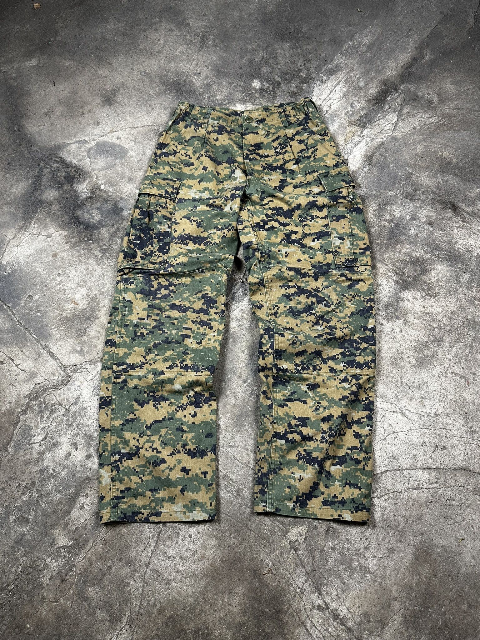 90s Vintage Camo Oversized Cargo Camo Pants