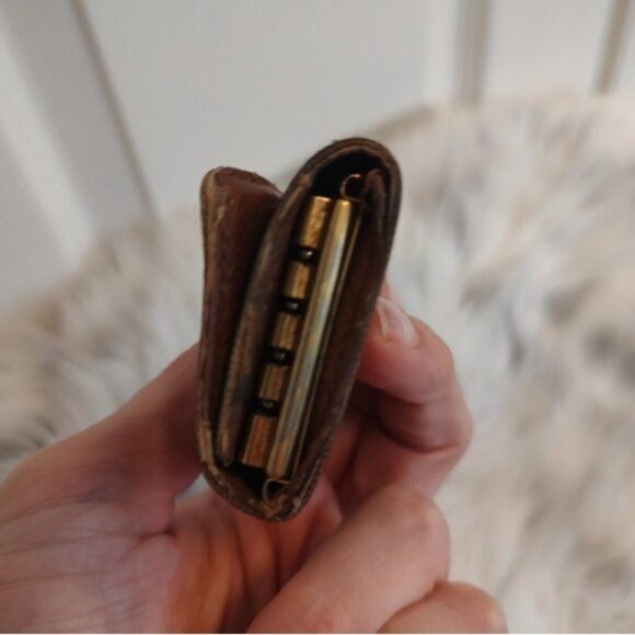 Louis Vuitton Vintage Louis Vuitton LV monogram compact key holder y2K Size ONE SIZE - 13 Thumbnail