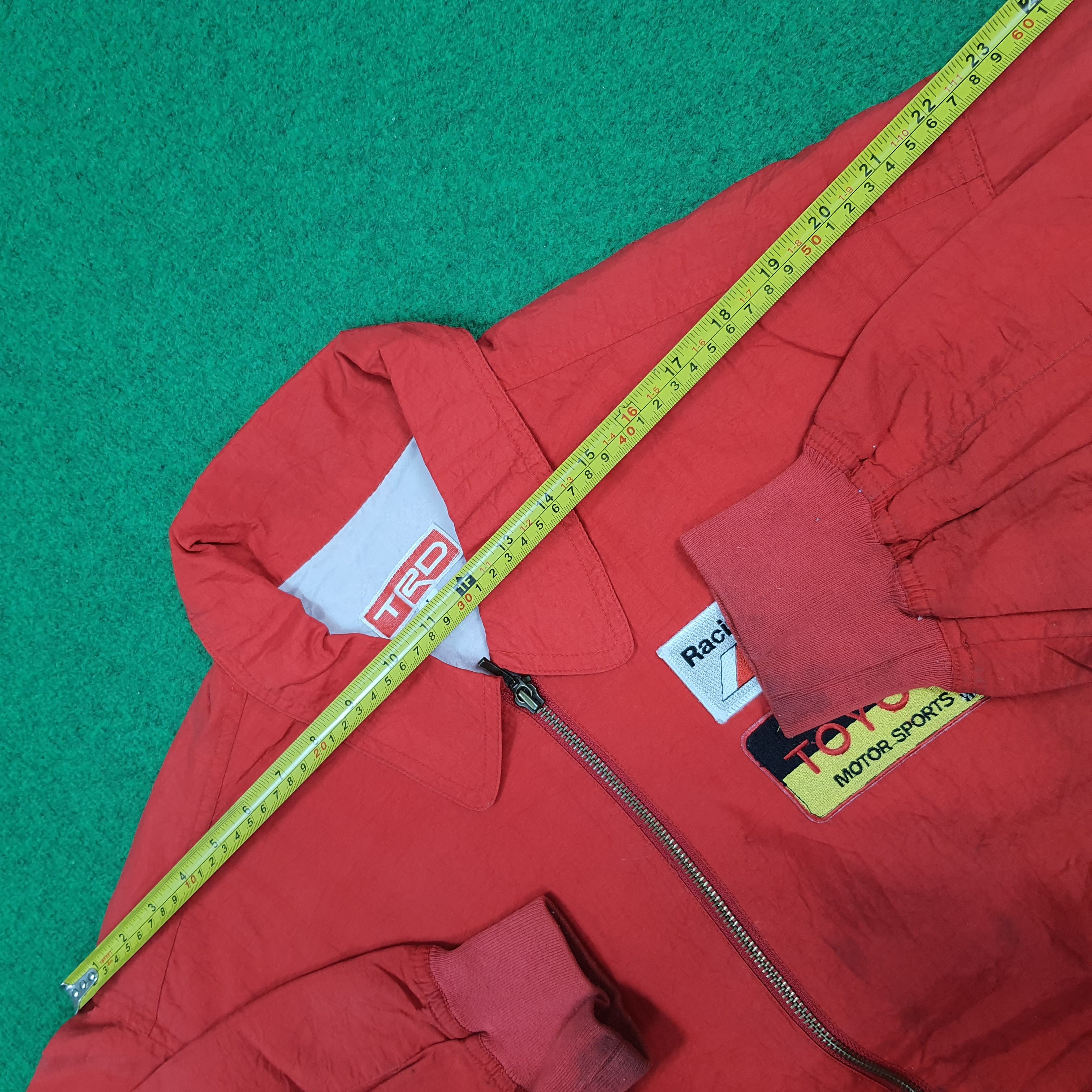 Japanese Brand Vintage 90s Toyota TRD Racing Jacket Red Bomber C300N2 Size US L / EU 52-54 / 3 - 9 Thumbnail