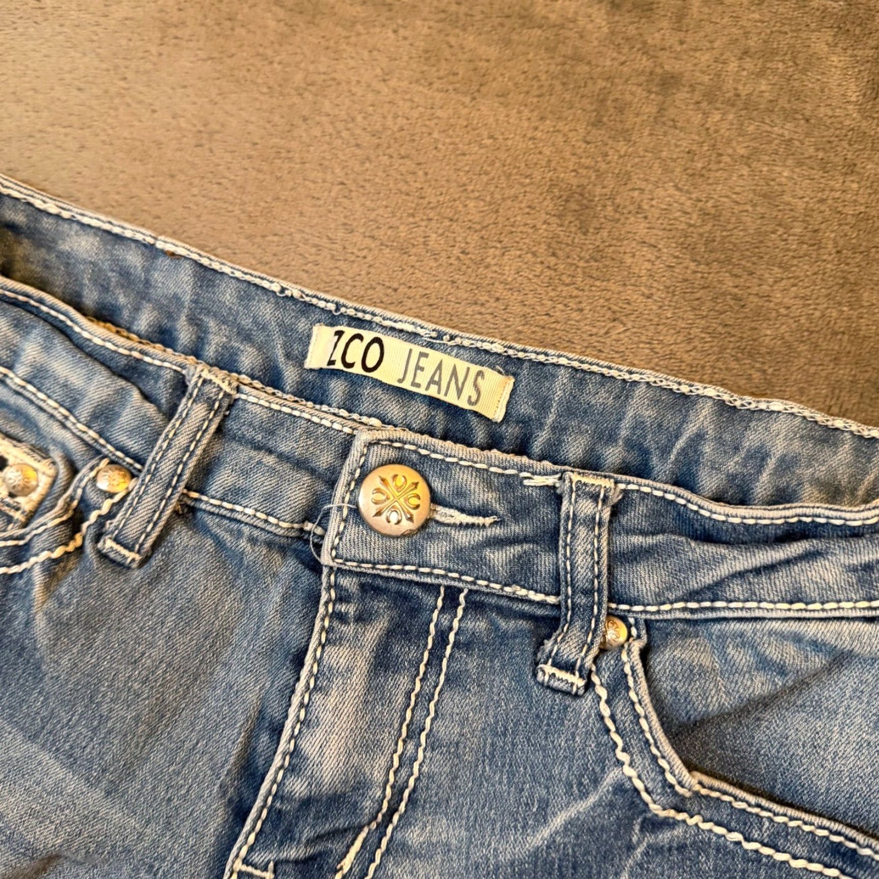 Denime ZCO Jeans Denim Shorts Junior Size 7 Blue Contrast Stitching Raw Hem Cut-Off Slim 5-Pocket Casual Summer Boys/Girls? Size 27" / US 4 / IT 40 - 2 Thumbnail