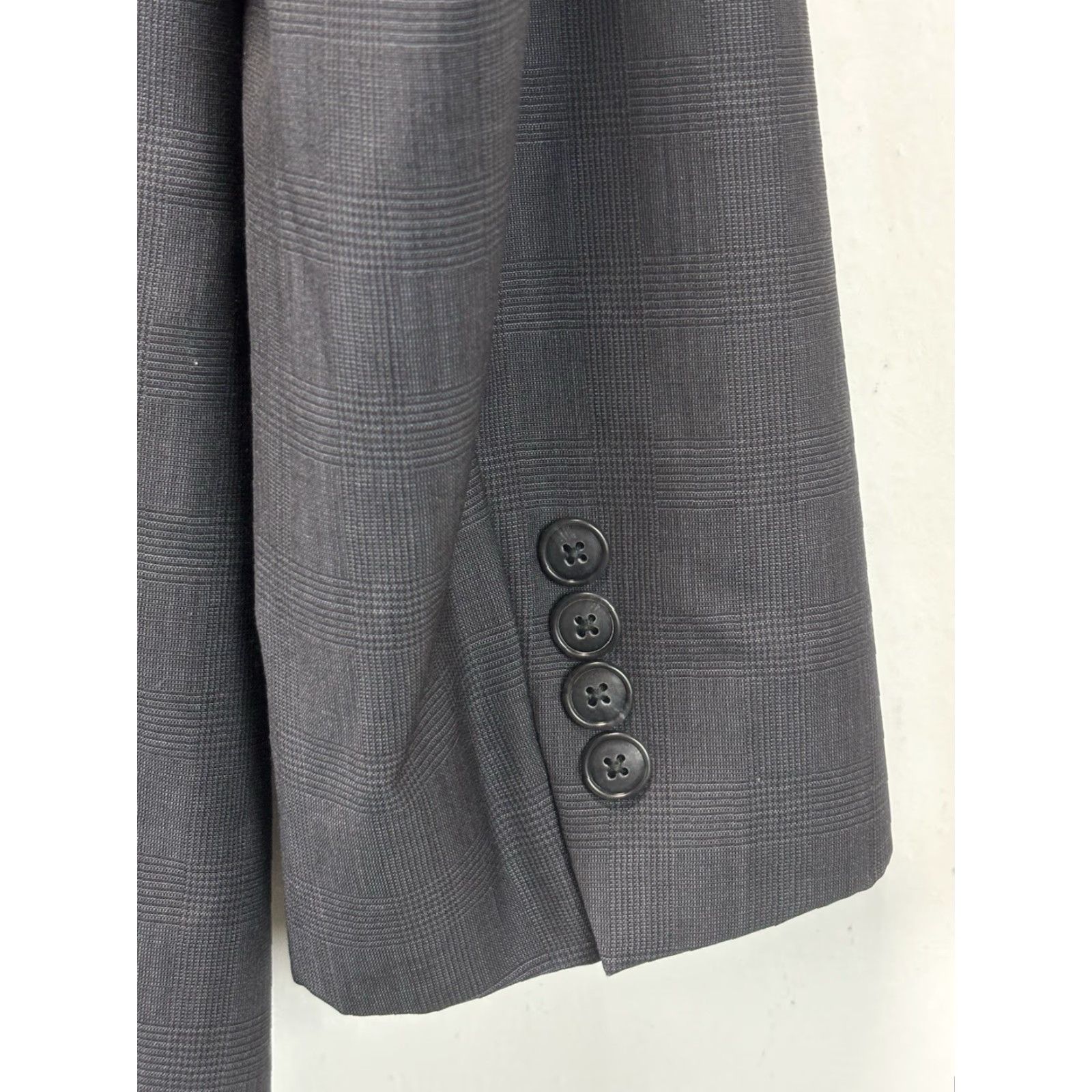 Jos. A. Bank VINTAGE Jos A Bank Blazer Jacket Sport Coat Mens 43L Wool Slim Fit Plaid Blue/Grey Long Two-Button Classic Business Blazer Mens Big & Tall Size 46R - 4 Thumbnail