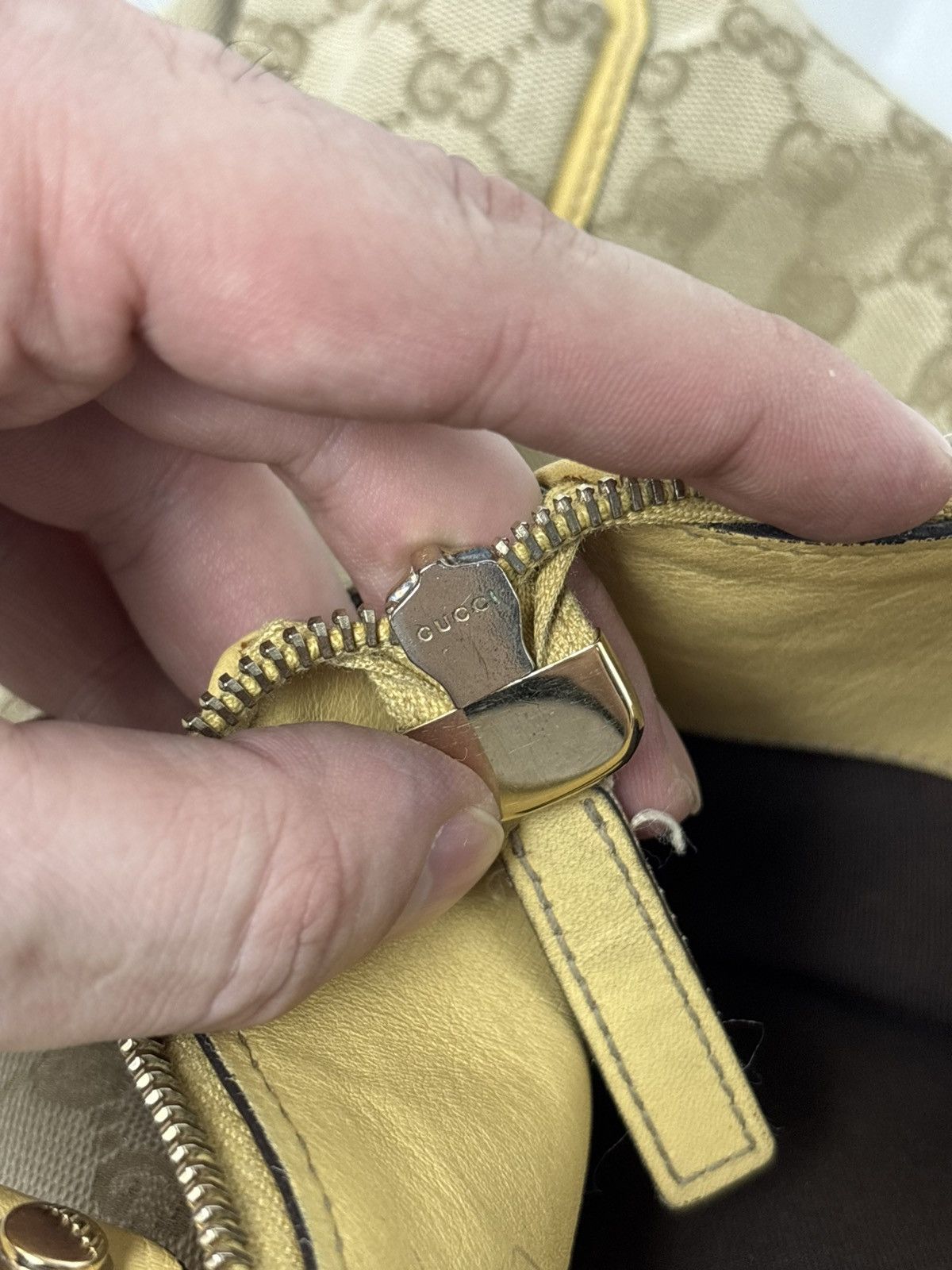 Gucci GUCCI GG Canvas Tote Bag Beige Gold Auth th540 Golden boston Size ONE SIZE - 18 Thumbnail