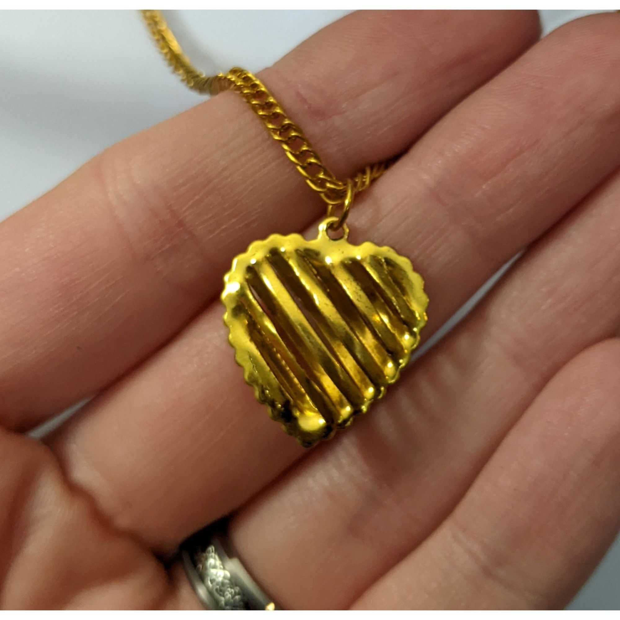 Other Gold Slotted Heart Necklace And Earring Set Size ONE SIZE - 5 Thumbnail